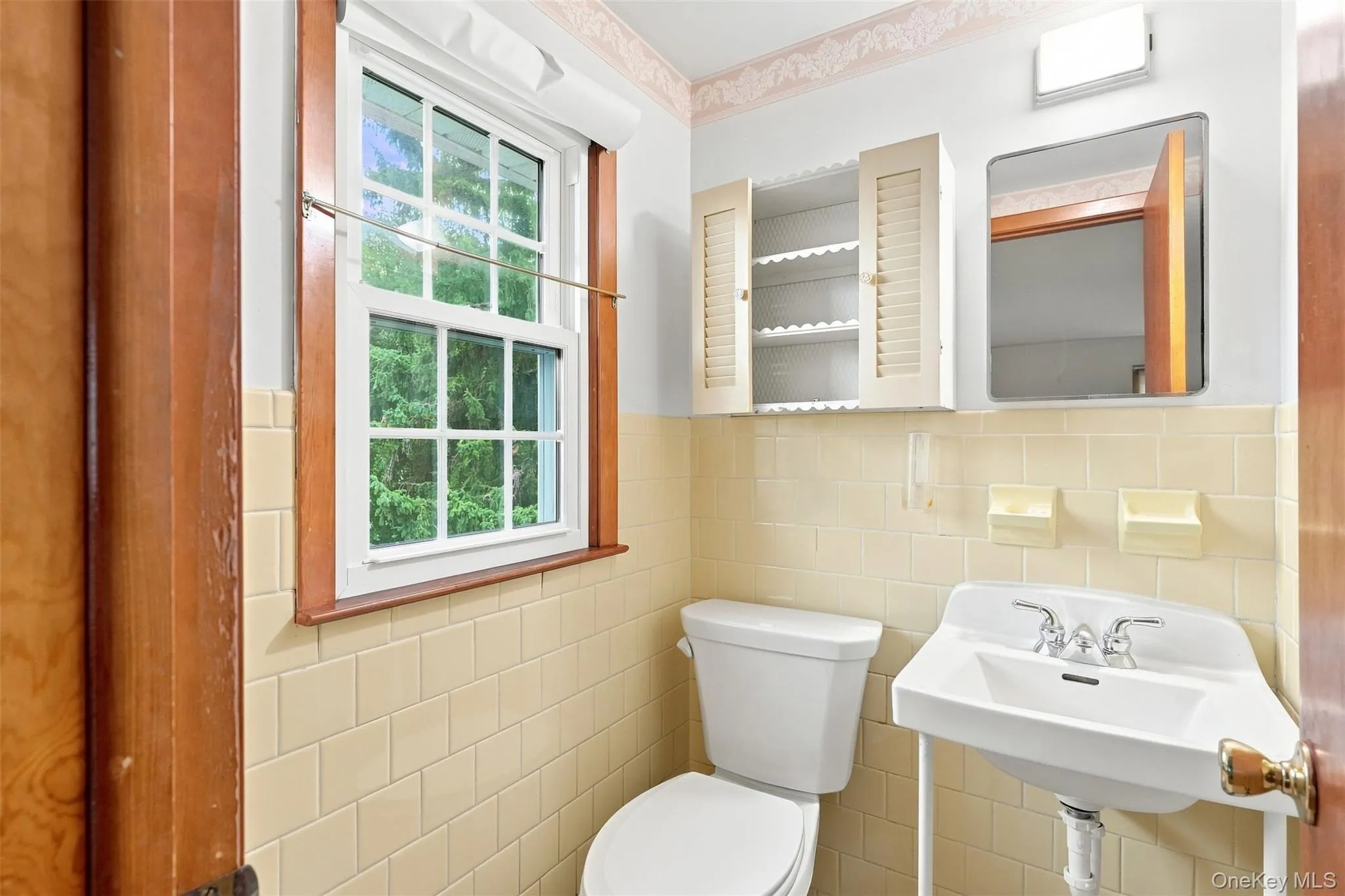 4 Cannon Drive, New Windsor, NY, 3 Bedrooms Bedrooms, 7 Rooms Rooms,1 BathroomBathrooms,Residential,For Rent,Cannon,0,1038867 4 Cannon Drive, New Windsor, NY, 3 Bedrooms Bedrooms, 7 Rooms Rooms,1 BathroomBathrooms,Residential,For Rent,Cannon,0,1038867