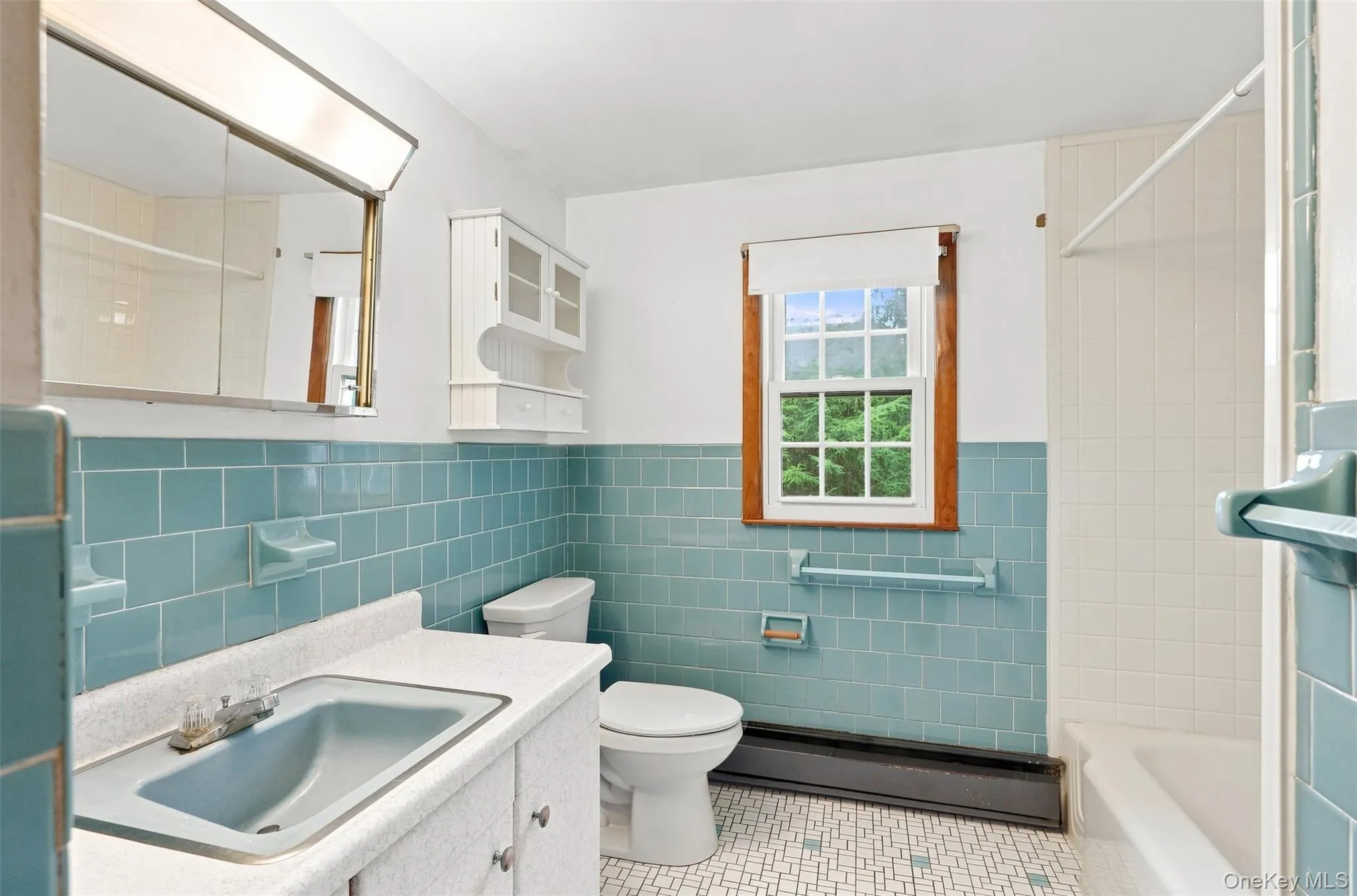 4 Cannon Drive, New Windsor, NY, 3 Bedrooms Bedrooms, 7 Rooms Rooms,1 BathroomBathrooms,Residential,For Rent,Cannon,0,1038867 4 Cannon Drive, New Windsor, NY, 3 Bedrooms Bedrooms, 7 Rooms Rooms,1 BathroomBathrooms,Residential,For Rent,Cannon,0,1038867