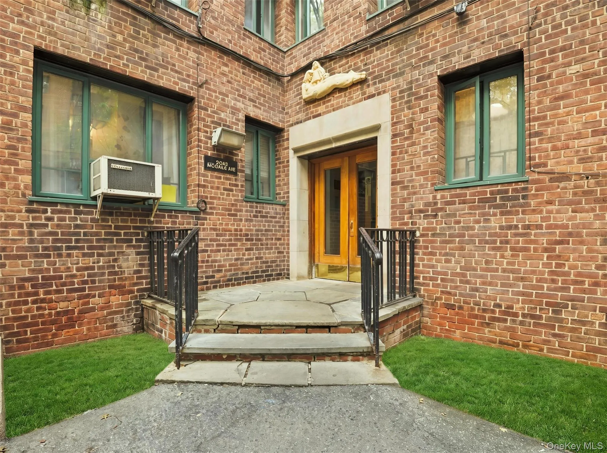 2049 Mc Graw Avenue, New York, NY, 1 Bedroom Bedrooms, 4 Rooms Rooms,1 BathroomBathrooms,Residential,For Rent,Mc Graw,0,1038872 2049 Mc Graw Avenue, New York, NY, 1 Bedroom Bedrooms, 4 Rooms Rooms,1 BathroomBathrooms,Residential,For Rent,Mc Graw,0,1038872