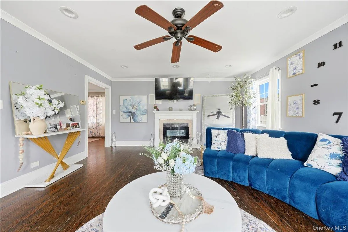 25 Coolidge Avenue, Yonkers, NY, 2 Bedrooms Bedrooms, 8 Rooms Rooms,2 BathroomsBathrooms,Residential,For Rent,Coolidge,0,1038877 25 Coolidge Avenue, Yonkers, NY, 2 Bedrooms Bedrooms, 8 Rooms Rooms,2 BathroomsBathrooms,Residential,For Rent,Coolidge,0,1038877