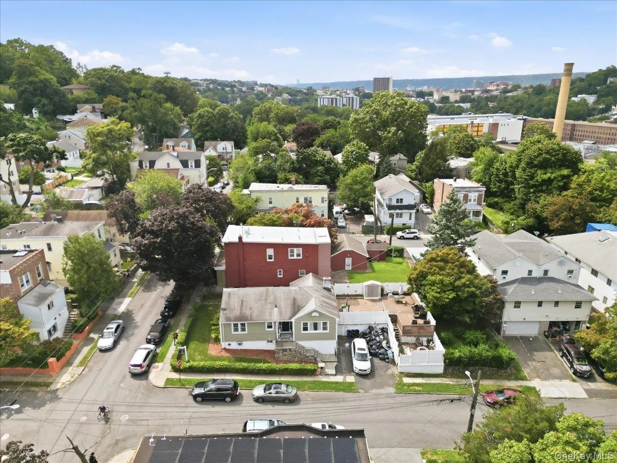 25 Coolidge Avenue, Yonkers, NY, 2 Bedrooms Bedrooms, 8 Rooms Rooms,2 BathroomsBathrooms,Residential,For Rent,Coolidge,0,1038877 25 Coolidge Avenue, Yonkers, NY, 2 Bedrooms Bedrooms, 8 Rooms Rooms,2 BathroomsBathrooms,Residential,For Rent,Coolidge,0,1038877