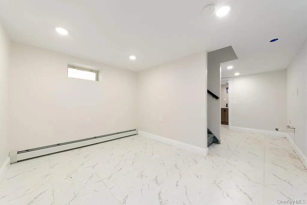 11640 141st Street, New York, NY, 3 Bedrooms Bedrooms, 6 Rooms Rooms,2 BathroomsBathrooms,Residential,For Rent,141st,0,1038880 11640 141st Street, New York, NY, 3 Bedrooms Bedrooms, 6 Rooms Rooms,2 BathroomsBathrooms,Residential,For Rent,141st,0,1038880