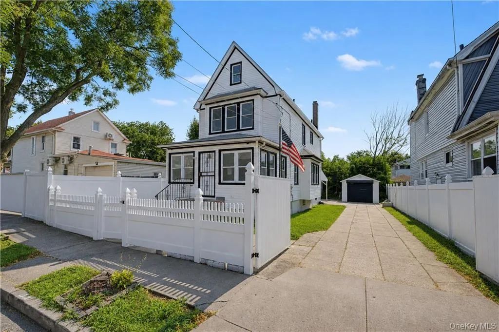 145-37 179TH Street, New York, NY, 4 Bedrooms Bedrooms, 7 Rooms Rooms,3 BathroomsBathrooms,Residential,For Rent,179TH,0,1038882 145-37 179TH Street, New York, NY, 4 Bedrooms Bedrooms, 7 Rooms Rooms,3 BathroomsBathrooms,Residential,For Rent,179TH,0,1038882