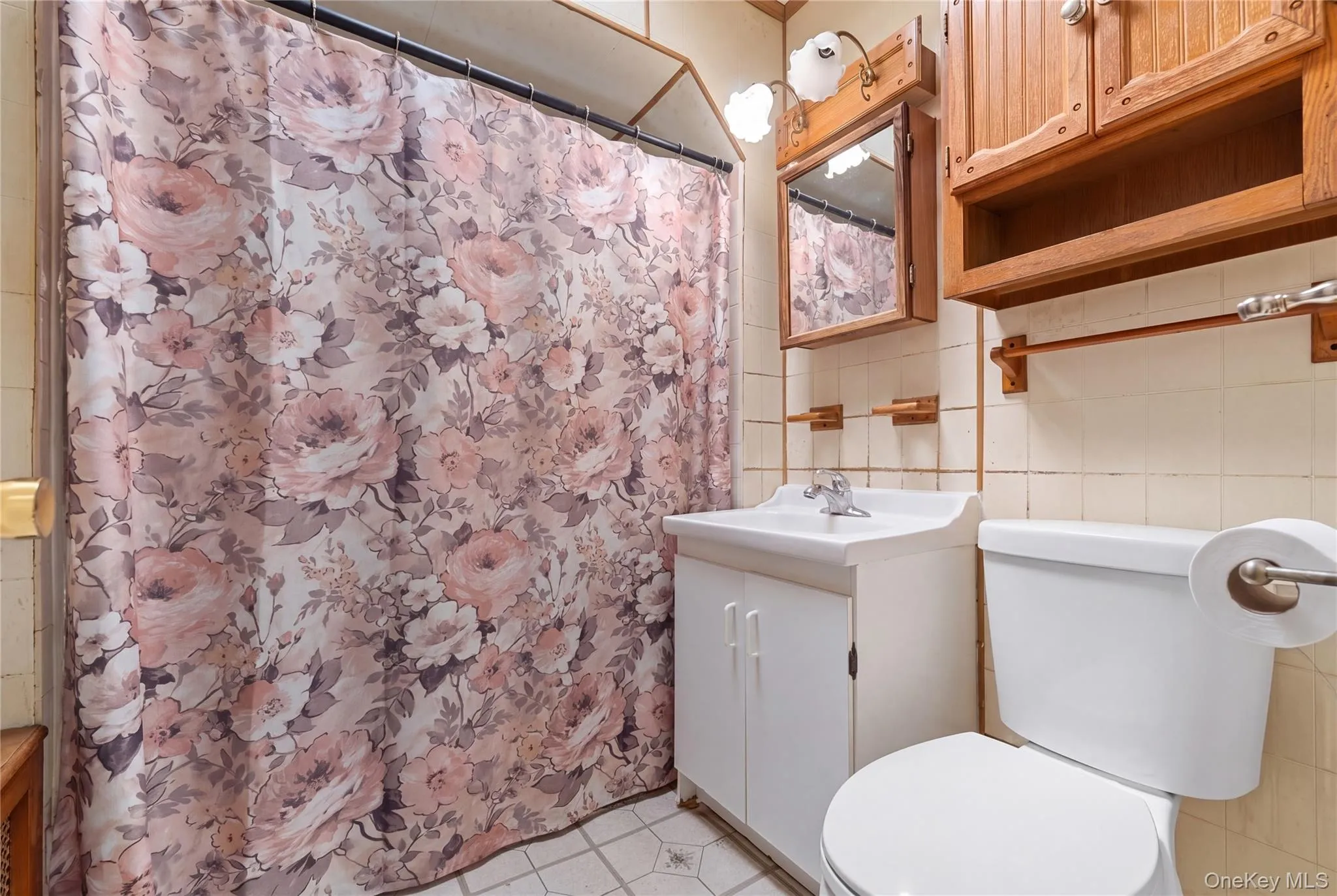 9116 91st Avenue, New York, NY, 3 Bedrooms Bedrooms, 6 Rooms Rooms,2 BathroomsBathrooms,Residential,For Rent,91st,0,1038884 9116 91st Avenue, New York, NY, 3 Bedrooms Bedrooms, 6 Rooms Rooms,2 BathroomsBathrooms,Residential,For Rent,91st,0,1038884
