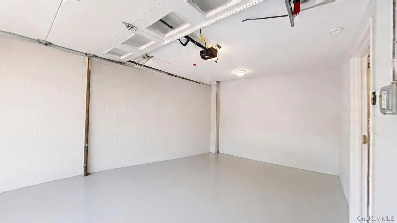 Garage Garage