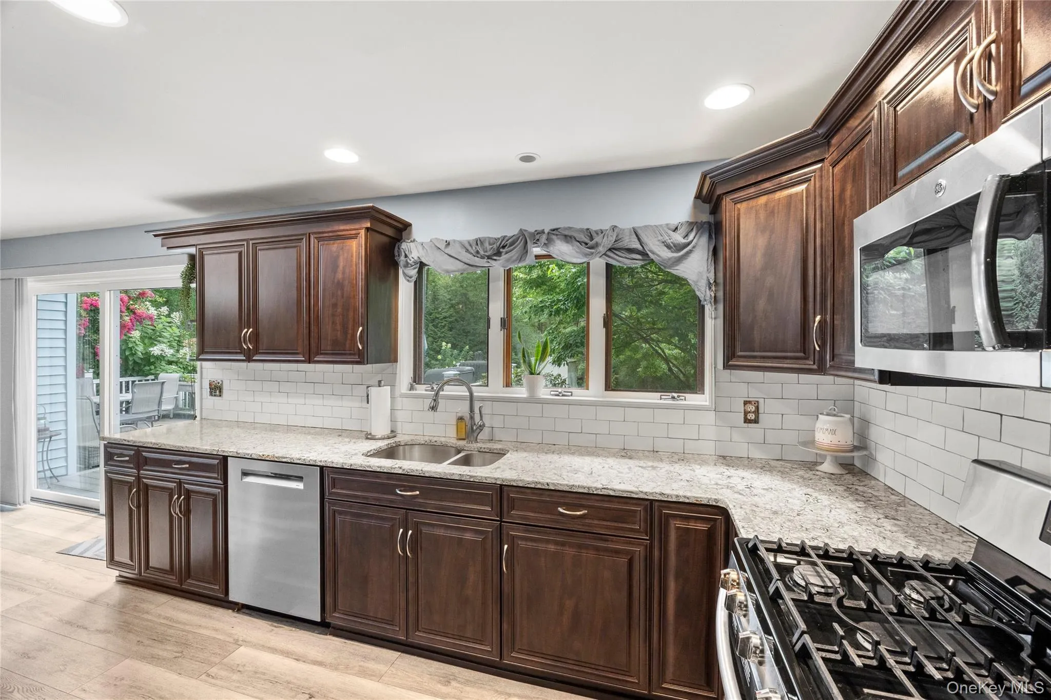 116 Head Of The Neck Road, Brookhaven, NY, 4 Bedrooms Bedrooms, 9 Rooms Rooms,2 BathroomsBathrooms,Residential,For Rent,Head Of The Neck,0,1038886 116 Head Of The Neck Road, Brookhaven, NY, 4 Bedrooms Bedrooms, 9 Rooms Rooms,2 BathroomsBathrooms,Residential,For Rent,Head Of The Neck,0,1038886