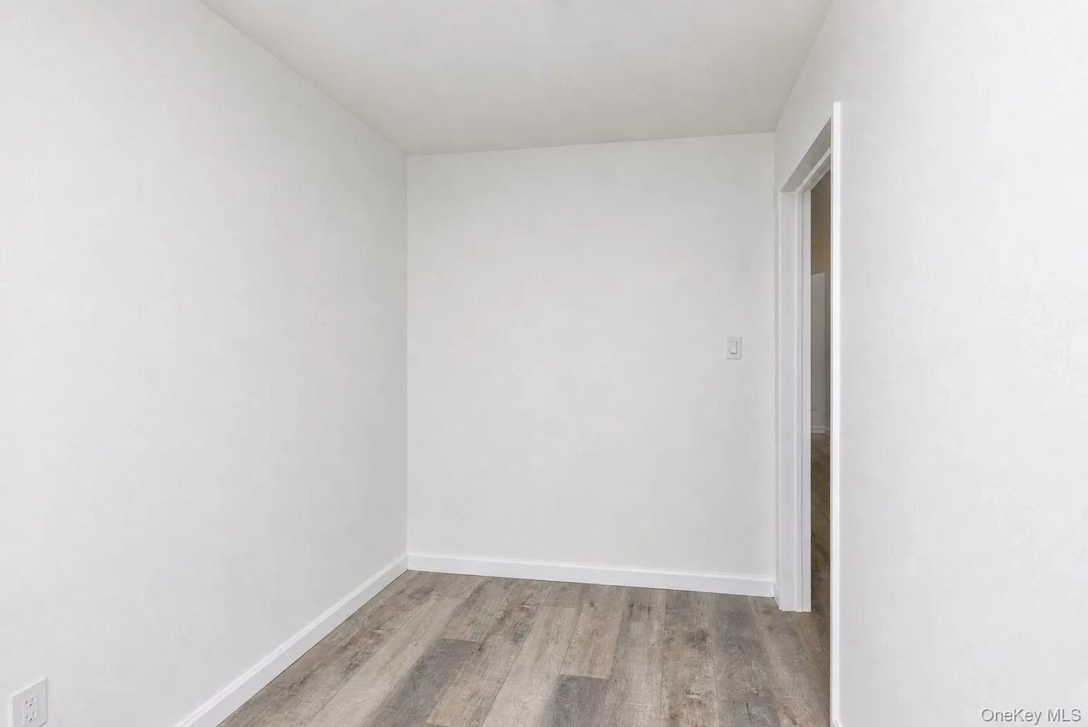 42-26 81st Street, New York, NY, 2 Bedrooms Bedrooms, 3 Rooms Rooms,1 BathroomBathrooms,Residential Lease,For Rent,81st,0,1038890 42-26 81st Street, New York, NY, 2 Bedrooms Bedrooms, 3 Rooms Rooms,1 BathroomBathrooms,Residential Lease,For Rent,81st,0,1038890