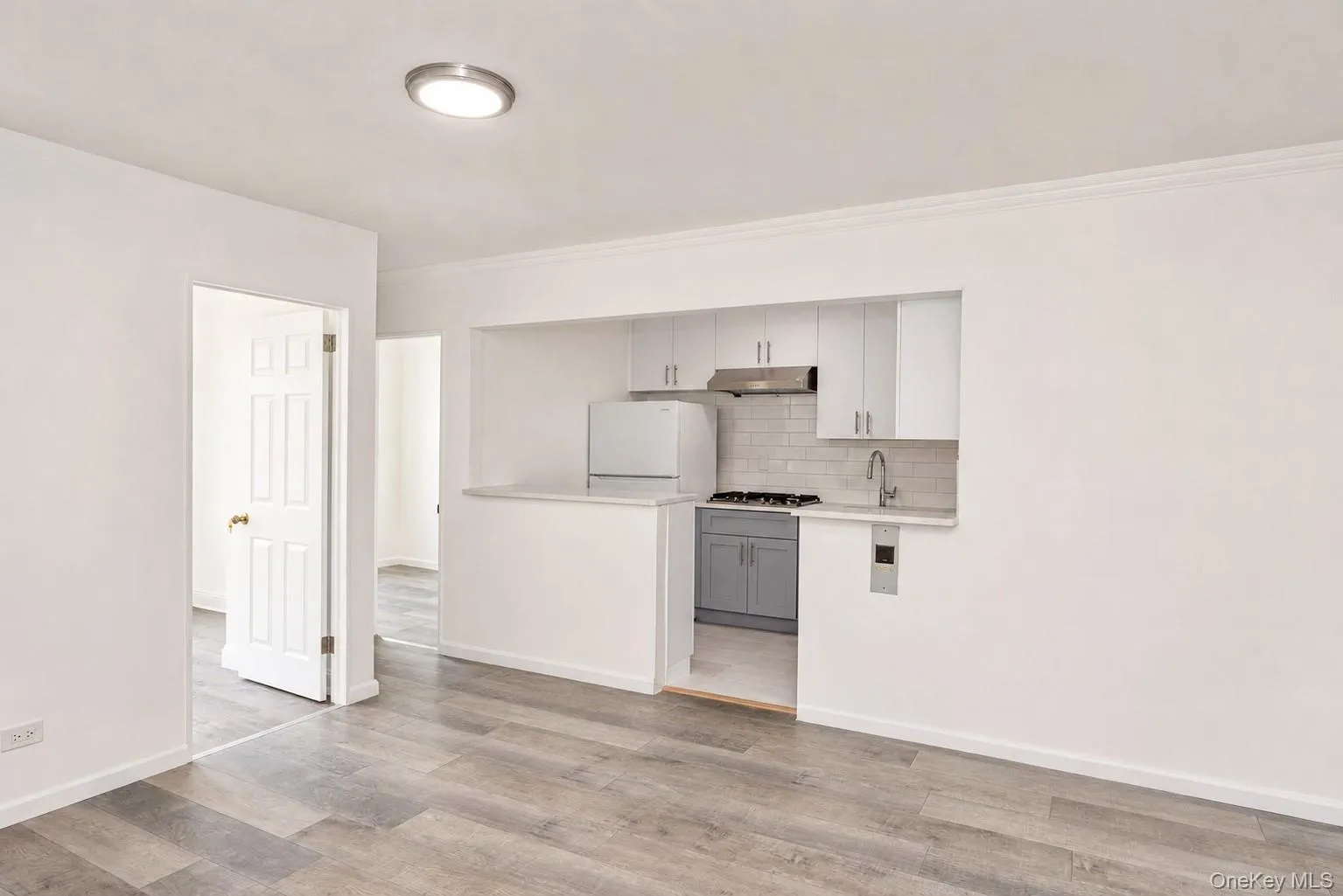 42-26 81st Street, New York, NY, 2 Bedrooms Bedrooms, 3 Rooms Rooms,1 BathroomBathrooms,Residential Lease,For Rent,81st,0,1038890 42-26 81st Street, New York, NY, 2 Bedrooms Bedrooms, 3 Rooms Rooms,1 BathroomBathrooms,Residential Lease,For Rent,81st,0,1038890