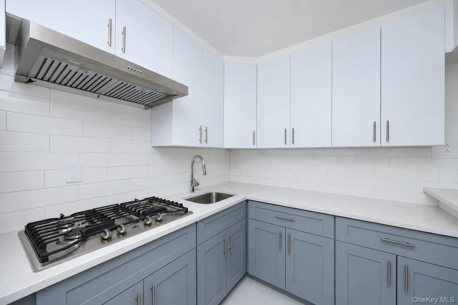 42-26 81st Street, New York, NY, 2 Bedrooms Bedrooms, 3 Rooms Rooms,1 BathroomBathrooms,Residential Lease,For Rent,81st,0,1038890 42-26 81st Street, New York, NY, 2 Bedrooms Bedrooms, 3 Rooms Rooms,1 BathroomBathrooms,Residential Lease,For Rent,81st,0,1038890