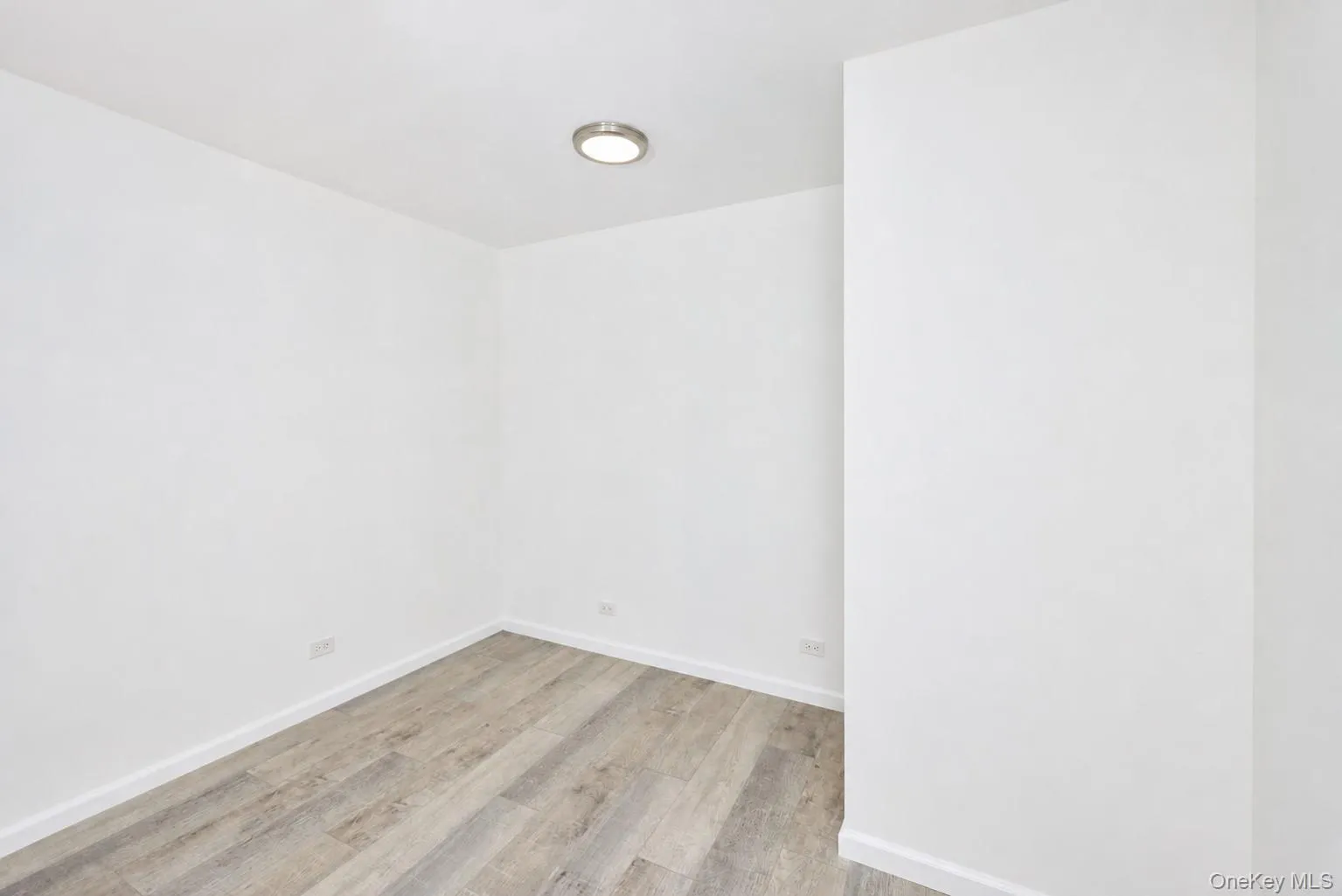 42-26 81st Street, New York, NY, 2 Bedrooms Bedrooms, 3 Rooms Rooms,1 BathroomBathrooms,Residential Lease,For Rent,81st,0,1038890 42-26 81st Street, New York, NY, 2 Bedrooms Bedrooms, 3 Rooms Rooms,1 BathroomBathrooms,Residential Lease,For Rent,81st,0,1038890