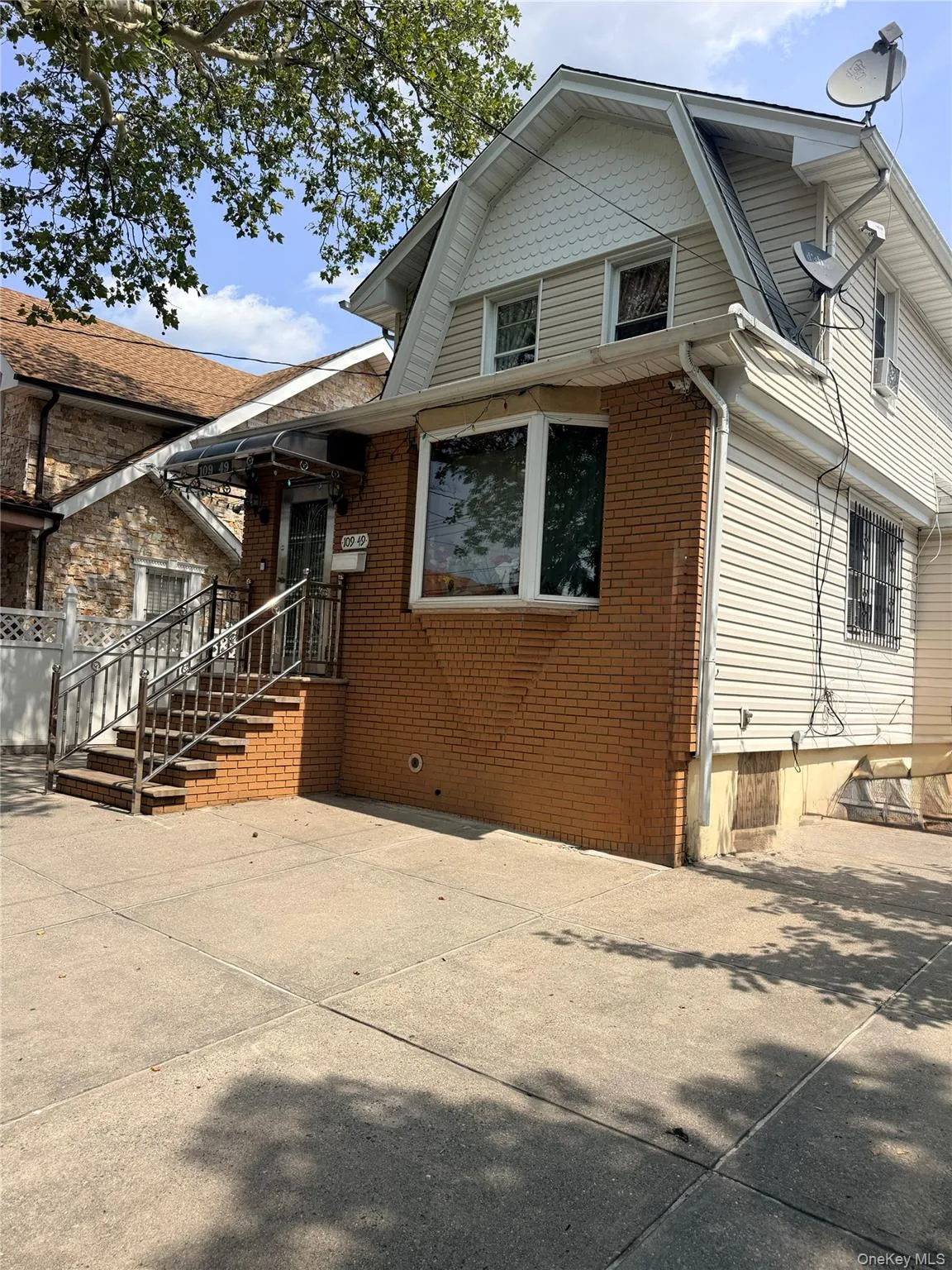 109-49 123rd St, New York, NY, 3 Bedrooms Bedrooms, 2 Rooms Rooms,1 BathroomBathrooms,Residential,For Rent,123rd St,0,1038891 109-49 123rd St, New York, NY, 3 Bedrooms Bedrooms, 2 Rooms Rooms,1 BathroomBathrooms,Residential,For Rent,123rd St,0,1038891