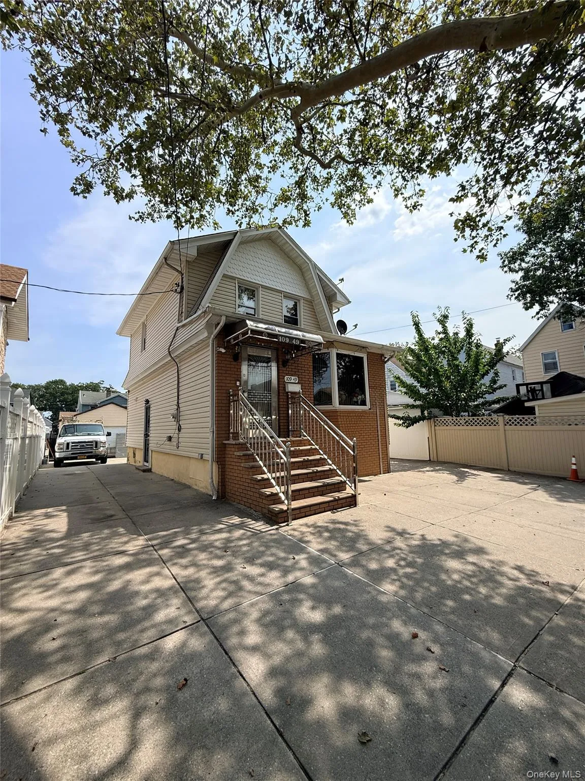 109-49 123rd St, New York, NY, 3 Bedrooms Bedrooms, 2 Rooms Rooms,1 BathroomBathrooms,Residential,For Rent,123rd St,0,1038891 109-49 123rd St, New York, NY, 3 Bedrooms Bedrooms, 2 Rooms Rooms,1 BathroomBathrooms,Residential,For Rent,123rd St,0,1038891