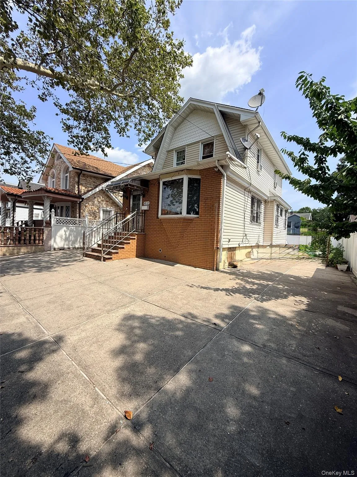 109-49 123rd St, New York, NY, 3 Bedrooms Bedrooms, 2 Rooms Rooms,1 BathroomBathrooms,Residential,For Rent,123rd St,0,1038891 109-49 123rd St, New York, NY, 3 Bedrooms Bedrooms, 2 Rooms Rooms,1 BathroomBathrooms,Residential,For Rent,123rd St,0,1038891