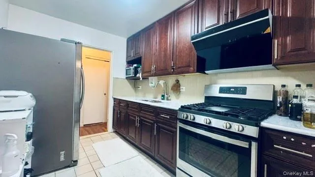 144-30 Roosevelt Avenue, New York, NY, 2 Bedrooms Bedrooms, 5 Rooms Rooms,1 BathroomBathrooms,Residential,For Rent,Roosevelt,0,1038893 144-30 Roosevelt Avenue, New York, NY, 2 Bedrooms Bedrooms, 5 Rooms Rooms,1 BathroomBathrooms,Residential,For Rent,Roosevelt,0,1038893