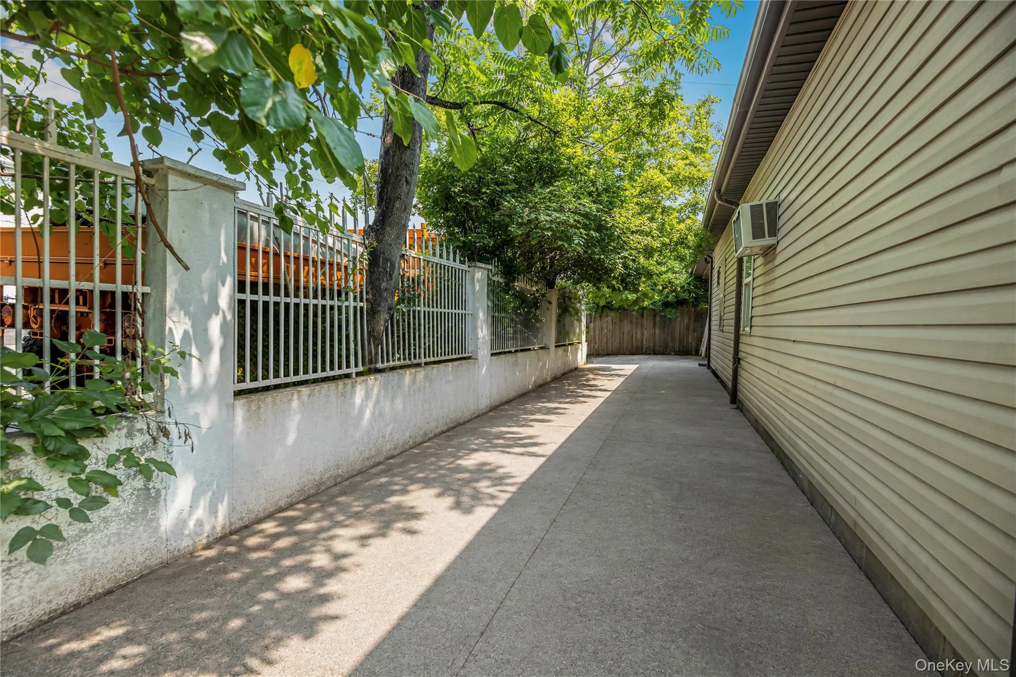 419 Harding Park, New York, NY, 4 Bedrooms Bedrooms, 11 Rooms Rooms,5 BathroomsBathrooms,Residential,For Rent,Harding,0,1038896 419 Harding Park, New York, NY, 4 Bedrooms Bedrooms, 11 Rooms Rooms,5 BathroomsBathrooms,Residential,For Rent,Harding,0,1038896