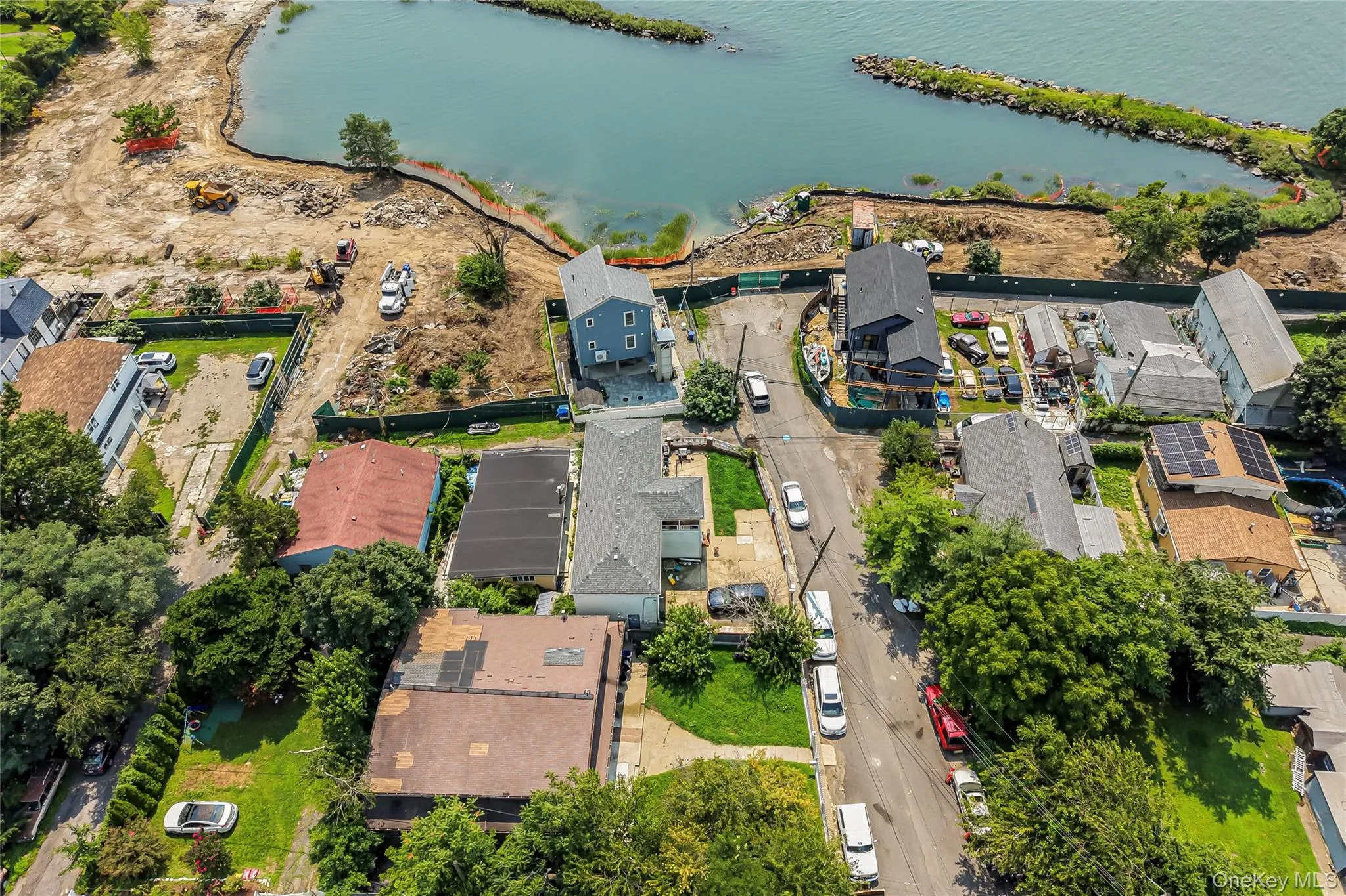 419 Harding Park, New York, NY, 4 Bedrooms Bedrooms, 11 Rooms Rooms,5 BathroomsBathrooms,Residential,For Rent,Harding,0,1038896 419 Harding Park, New York, NY, 4 Bedrooms Bedrooms, 11 Rooms Rooms,5 BathroomsBathrooms,Residential,For Rent,Harding,0,1038896