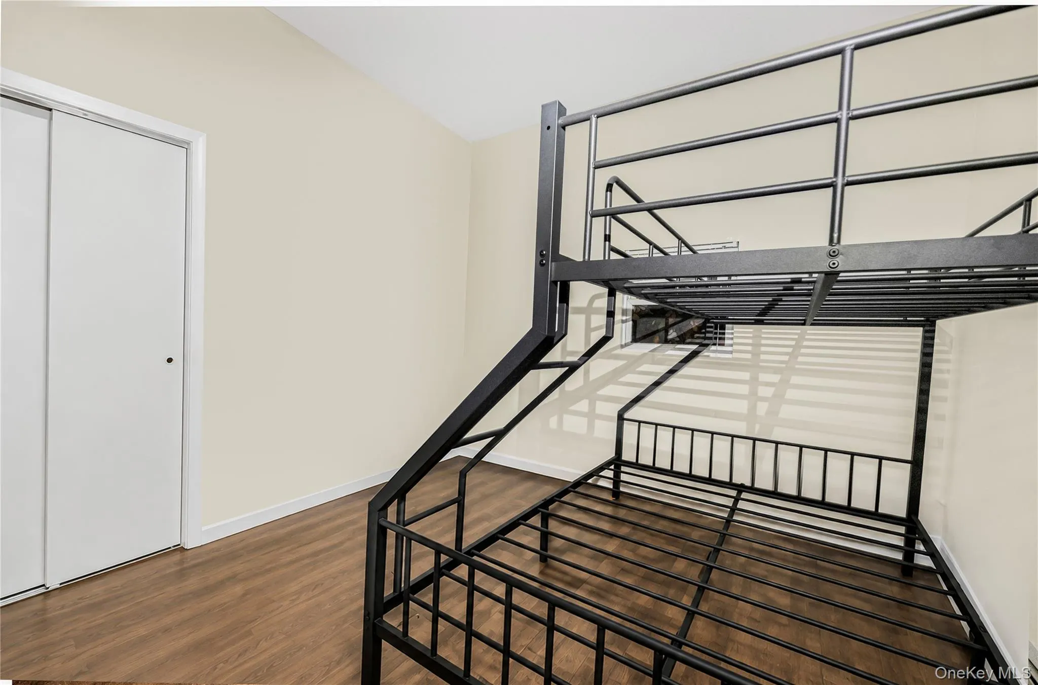 419 Harding Park, New York, NY, 4 Bedrooms Bedrooms, 11 Rooms Rooms,5 BathroomsBathrooms,Residential,For Rent,Harding,0,1038896 419 Harding Park, New York, NY, 4 Bedrooms Bedrooms, 11 Rooms Rooms,5 BathroomsBathrooms,Residential,For Rent,Harding,0,1038896