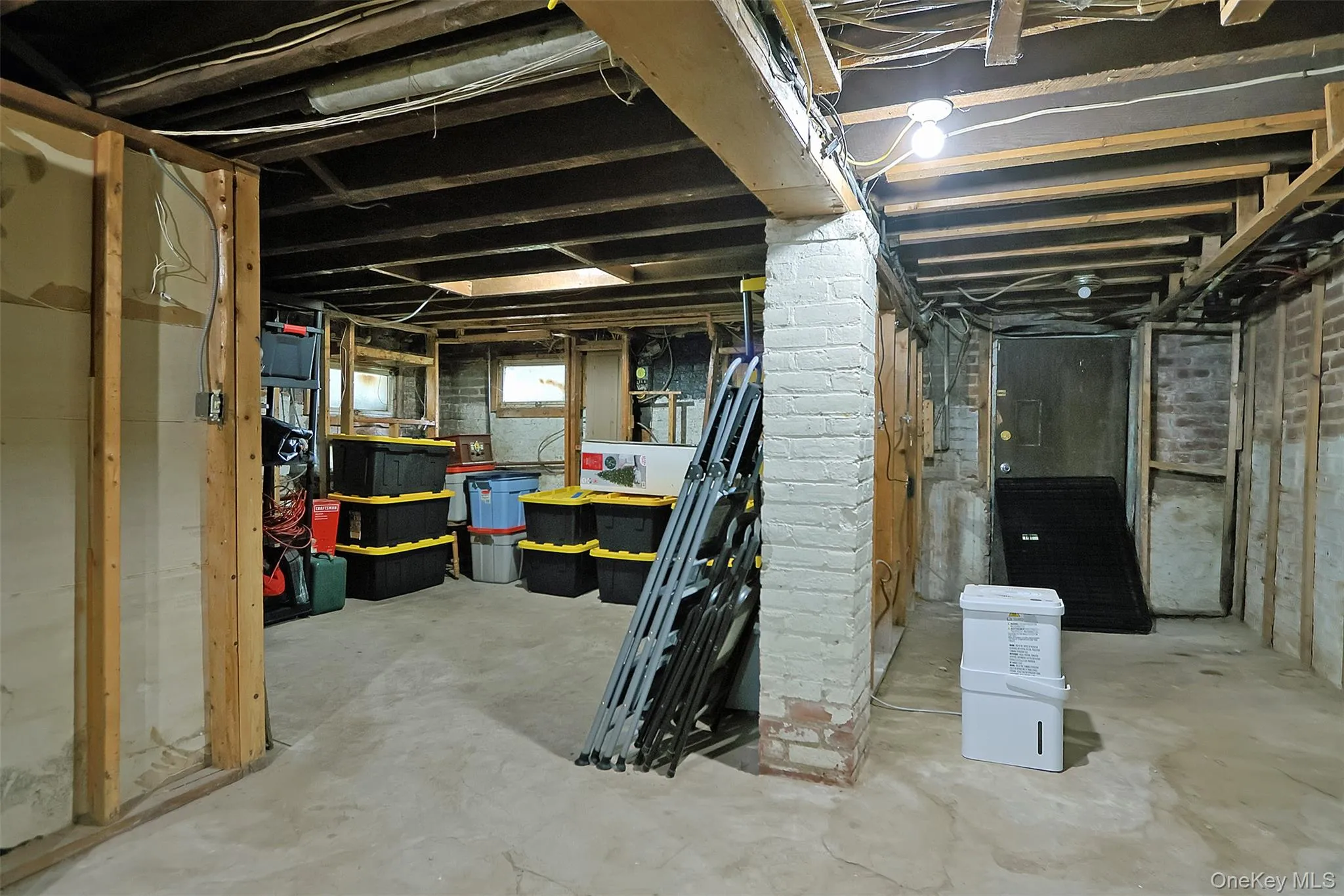 16 Elm Street, Newburgh (city), NY, 3 Bedrooms Bedrooms, 7 Rooms Rooms,2 BathroomsBathrooms,Residential,For Rent,Elm,0,1038902 16 Elm Street, Newburgh (city), NY, 3 Bedrooms Bedrooms, 7 Rooms Rooms,2 BathroomsBathrooms,Residential,For Rent,Elm,0,1038902