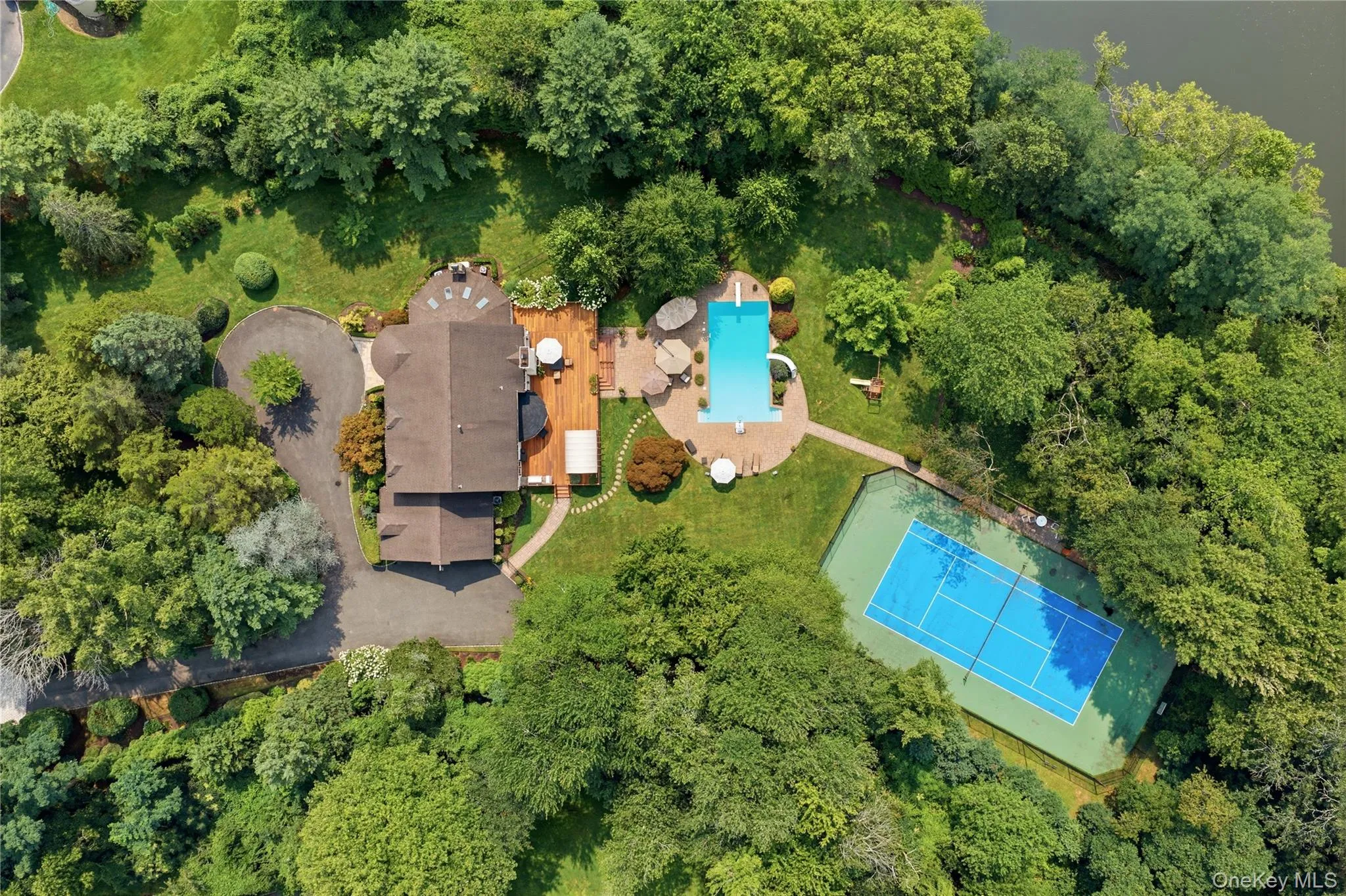 27 Amber Lane, Oyster Bay, NY, 6 Bedrooms Bedrooms, 11 Rooms Rooms,4 BathroomsBathrooms,Residential,For Rent,Amber,0,1038903 27 Amber Lane, Oyster Bay, NY, 6 Bedrooms Bedrooms, 11 Rooms Rooms,4 BathroomsBathrooms,Residential,For Rent,Amber,0,1038903