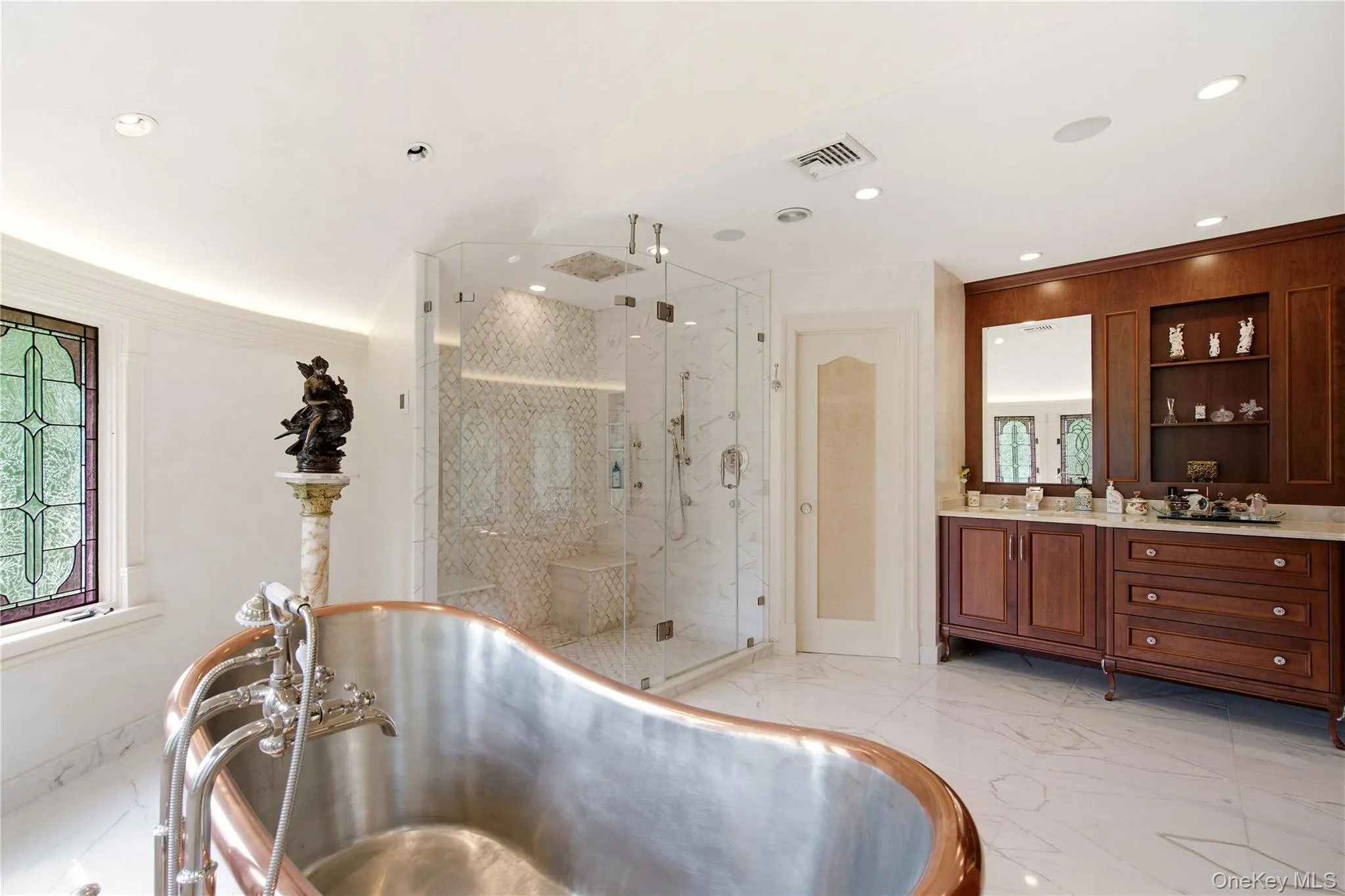 27 Amber Lane, Oyster Bay, NY, 6 Bedrooms Bedrooms, 11 Rooms Rooms,4 BathroomsBathrooms,Residential,For Rent,Amber,0,1038903 27 Amber Lane, Oyster Bay, NY, 6 Bedrooms Bedrooms, 11 Rooms Rooms,4 BathroomsBathrooms,Residential,For Rent,Amber,0,1038903