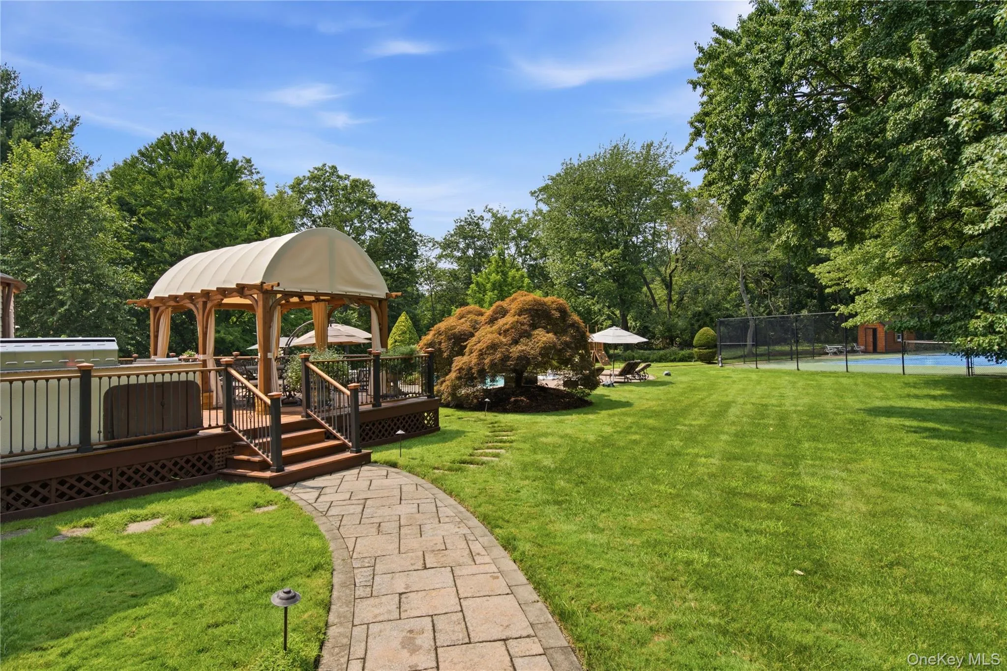 27 Amber Lane, Oyster Bay, NY, 6 Bedrooms Bedrooms, 11 Rooms Rooms,4 BathroomsBathrooms,Residential,For Rent,Amber,0,1038903 27 Amber Lane, Oyster Bay, NY, 6 Bedrooms Bedrooms, 11 Rooms Rooms,4 BathroomsBathrooms,Residential,For Rent,Amber,0,1038903