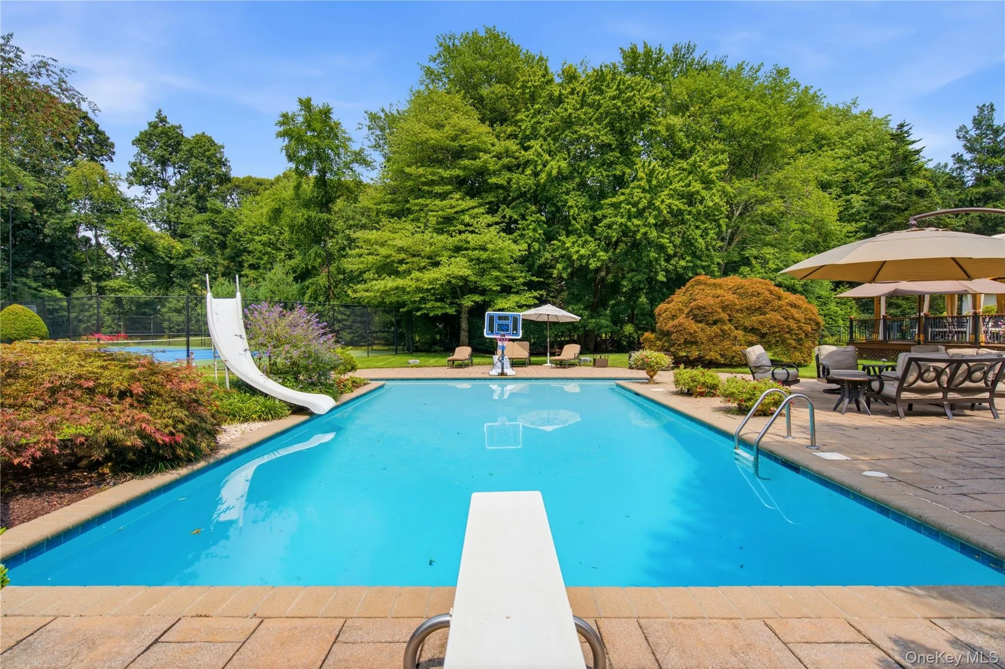 27 Amber Lane, Oyster Bay, NY, 6 Bedrooms Bedrooms, 11 Rooms Rooms,4 BathroomsBathrooms,Residential,For Rent,Amber,0,1038903 27 Amber Lane, Oyster Bay, NY, 6 Bedrooms Bedrooms, 11 Rooms Rooms,4 BathroomsBathrooms,Residential,For Rent,Amber,0,1038903