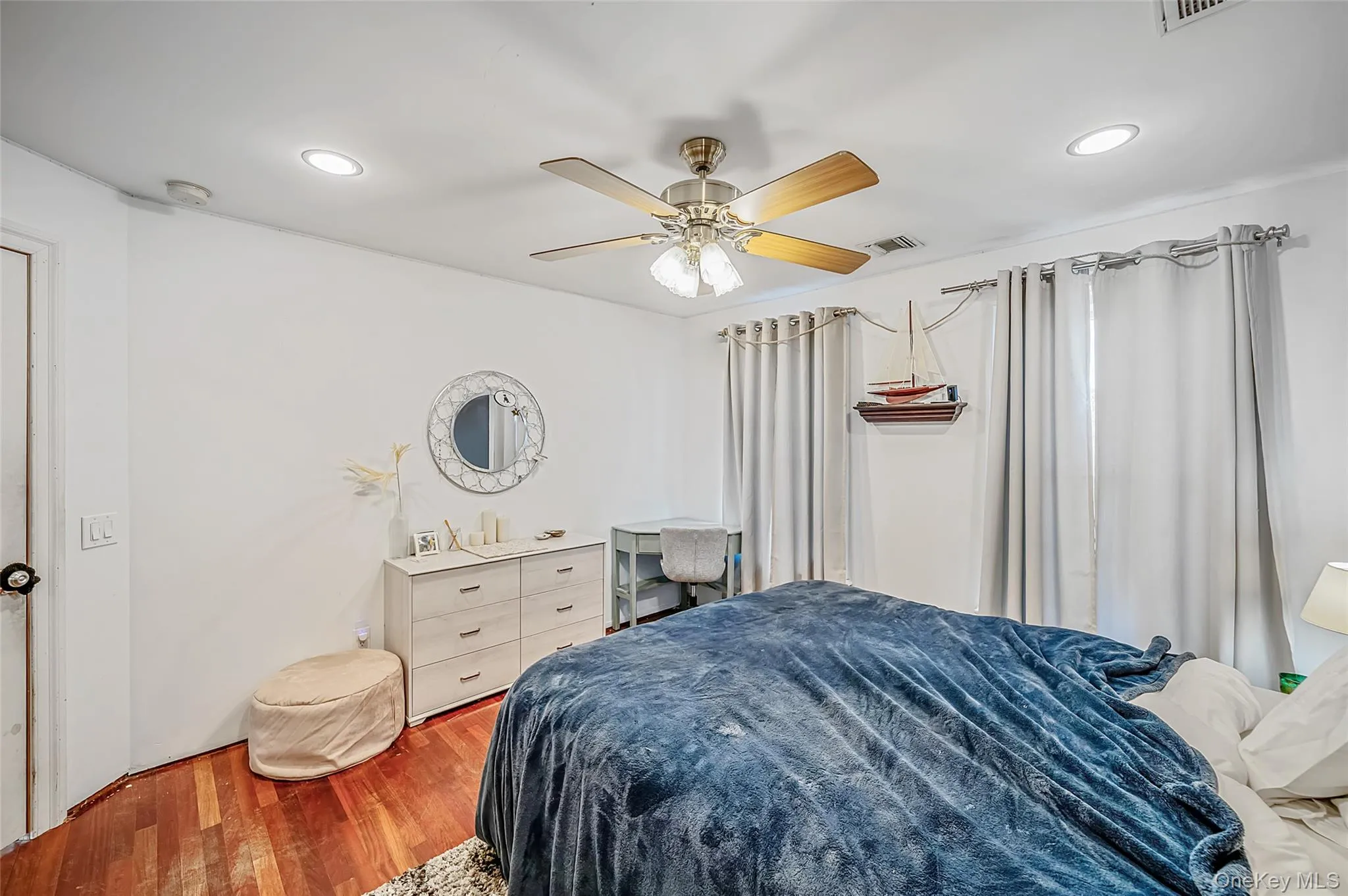 143 Meadow Path, Riverhead, NY, 4 Bedrooms Bedrooms, 15 Rooms Rooms,3 BathroomsBathrooms,Residential,For Rent,Meadow,0,1038904 143 Meadow Path, Riverhead, NY, 4 Bedrooms Bedrooms, 15 Rooms Rooms,3 BathroomsBathrooms,Residential,For Rent,Meadow,0,1038904