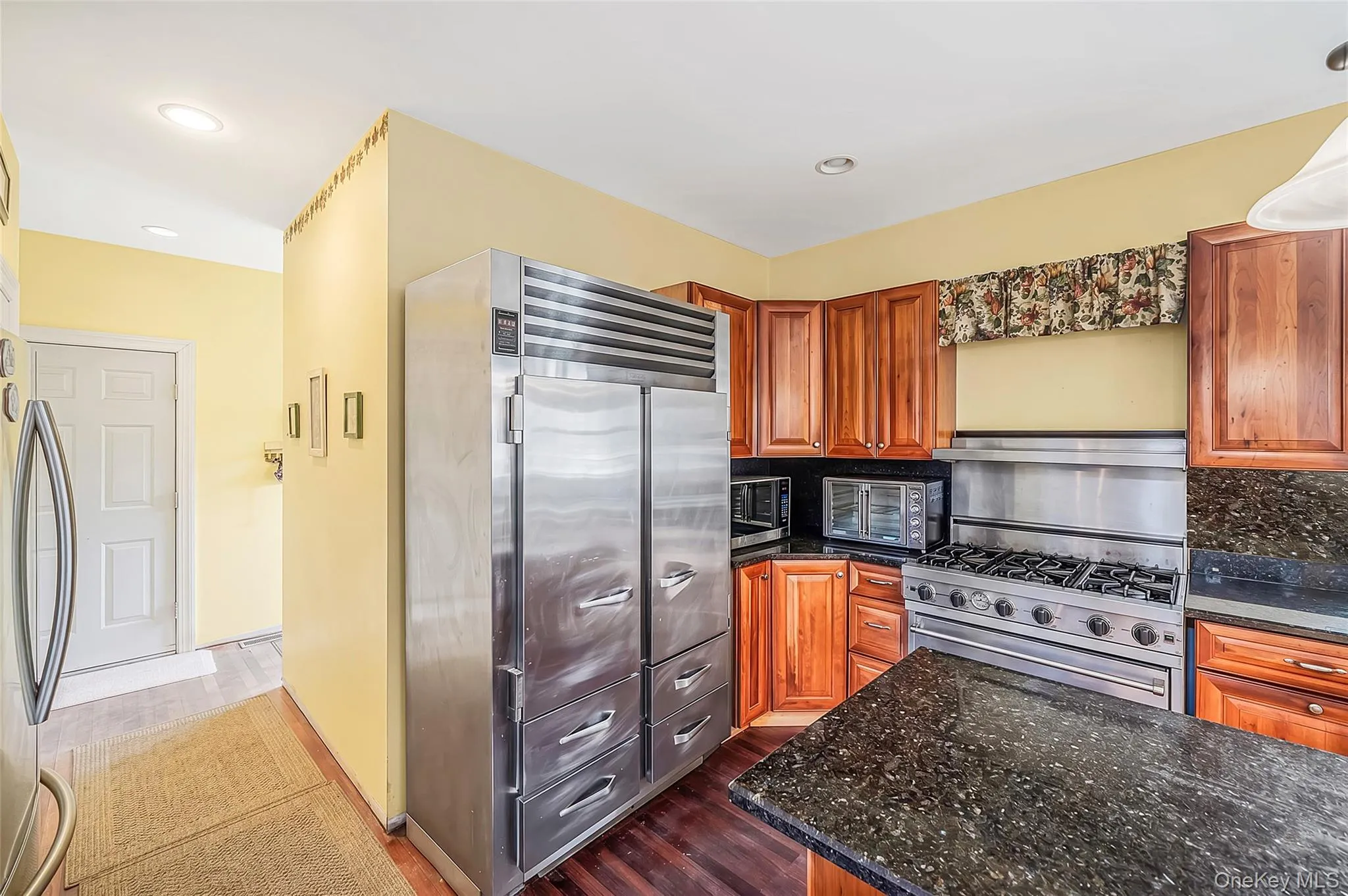 143 Meadow Path, Riverhead, NY, 4 Bedrooms Bedrooms, 15 Rooms Rooms,3 BathroomsBathrooms,Residential,For Rent,Meadow,0,1038904 143 Meadow Path, Riverhead, NY, 4 Bedrooms Bedrooms, 15 Rooms Rooms,3 BathroomsBathrooms,Residential,For Rent,Meadow,0,1038904