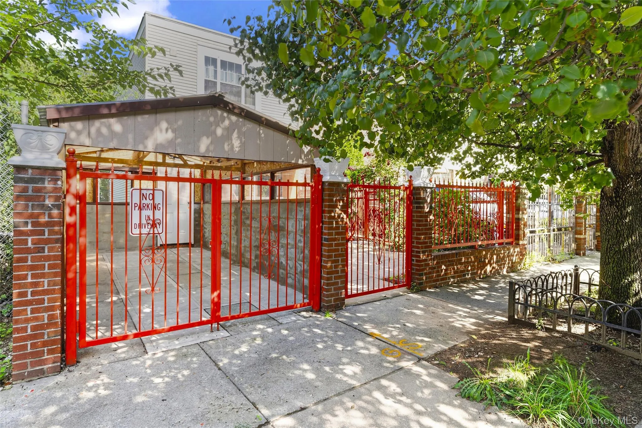343 Hinsdale Street, New York, NY, 3 Bedrooms Bedrooms, 5 Rooms Rooms,1 BathroomBathrooms,Residential,For Rent,Hinsdale,0,1038906 343 Hinsdale Street, New York, NY, 3 Bedrooms Bedrooms, 5 Rooms Rooms,1 BathroomBathrooms,Residential,For Rent,Hinsdale,0,1038906
