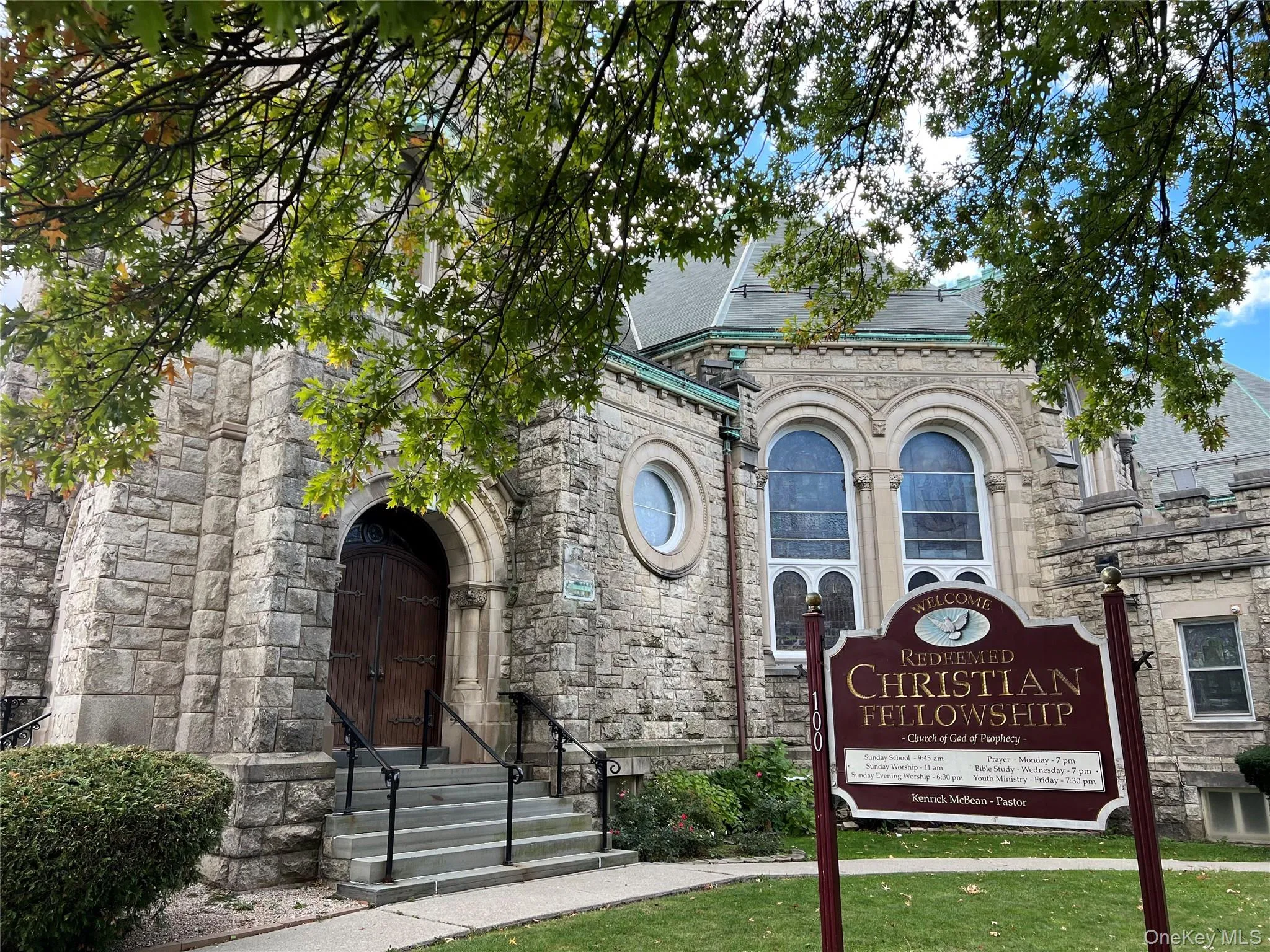 nearby historic church and architecture nearby historic church and architecture