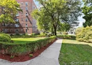220 Pelham Road, New Rochelle, NY, 2 Bedrooms Bedrooms, 5 Rooms Rooms,1 BathroomBathrooms,Residential Lease,For Rent,Pelham,0,1038908 220 Pelham Road, New Rochelle, NY, 2 Bedrooms Bedrooms, 5 Rooms Rooms,1 BathroomBathrooms,Residential Lease,For Rent,Pelham,0,1038908