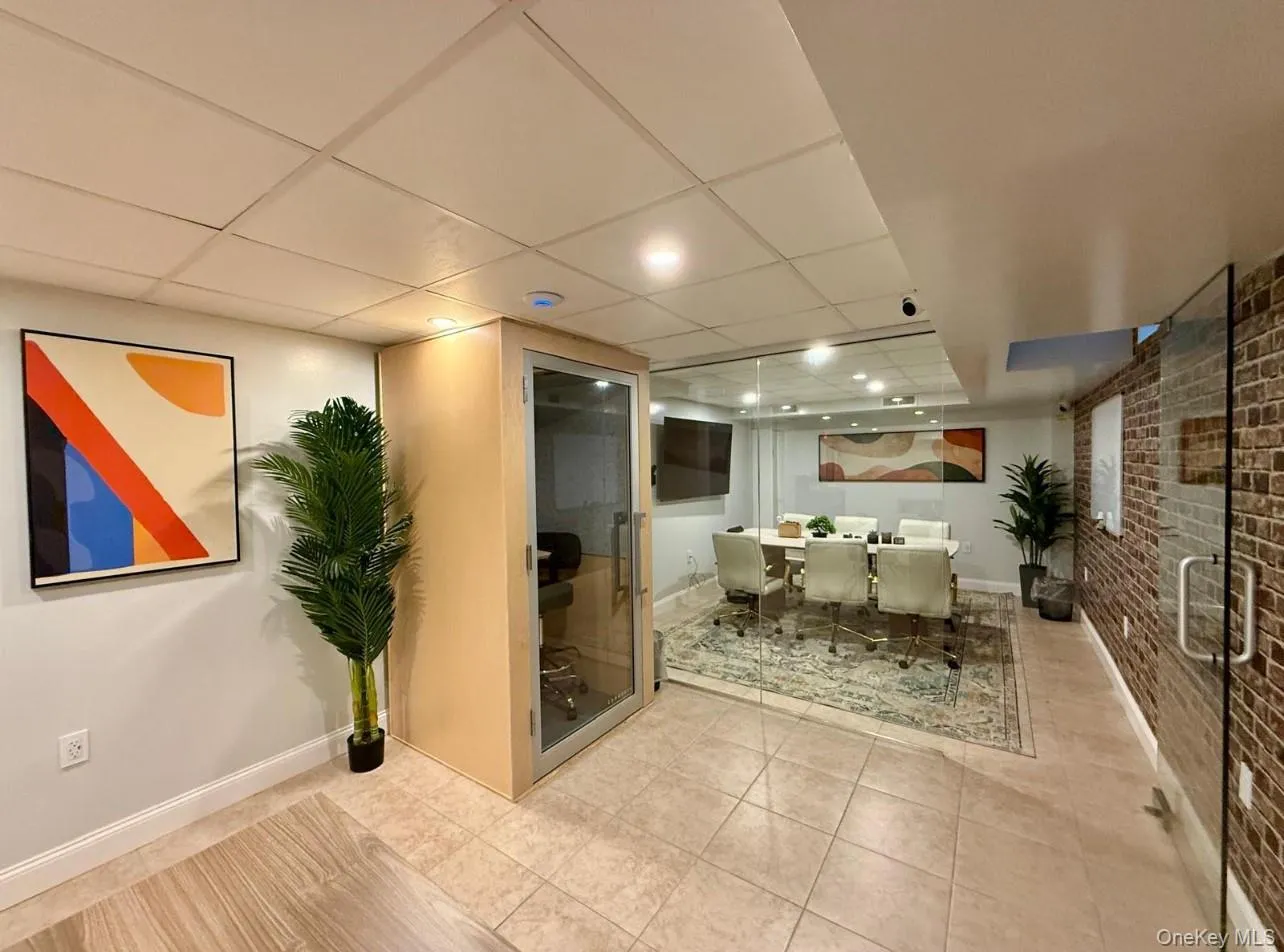 220 Pelham Road, New Rochelle, NY, 2 Bedrooms Bedrooms, 5 Rooms Rooms,1 BathroomBathrooms,Residential Lease,For Rent,Pelham,0,1038908 220 Pelham Road, New Rochelle, NY, 2 Bedrooms Bedrooms, 5 Rooms Rooms,1 BathroomBathrooms,Residential Lease,For Rent,Pelham,0,1038908