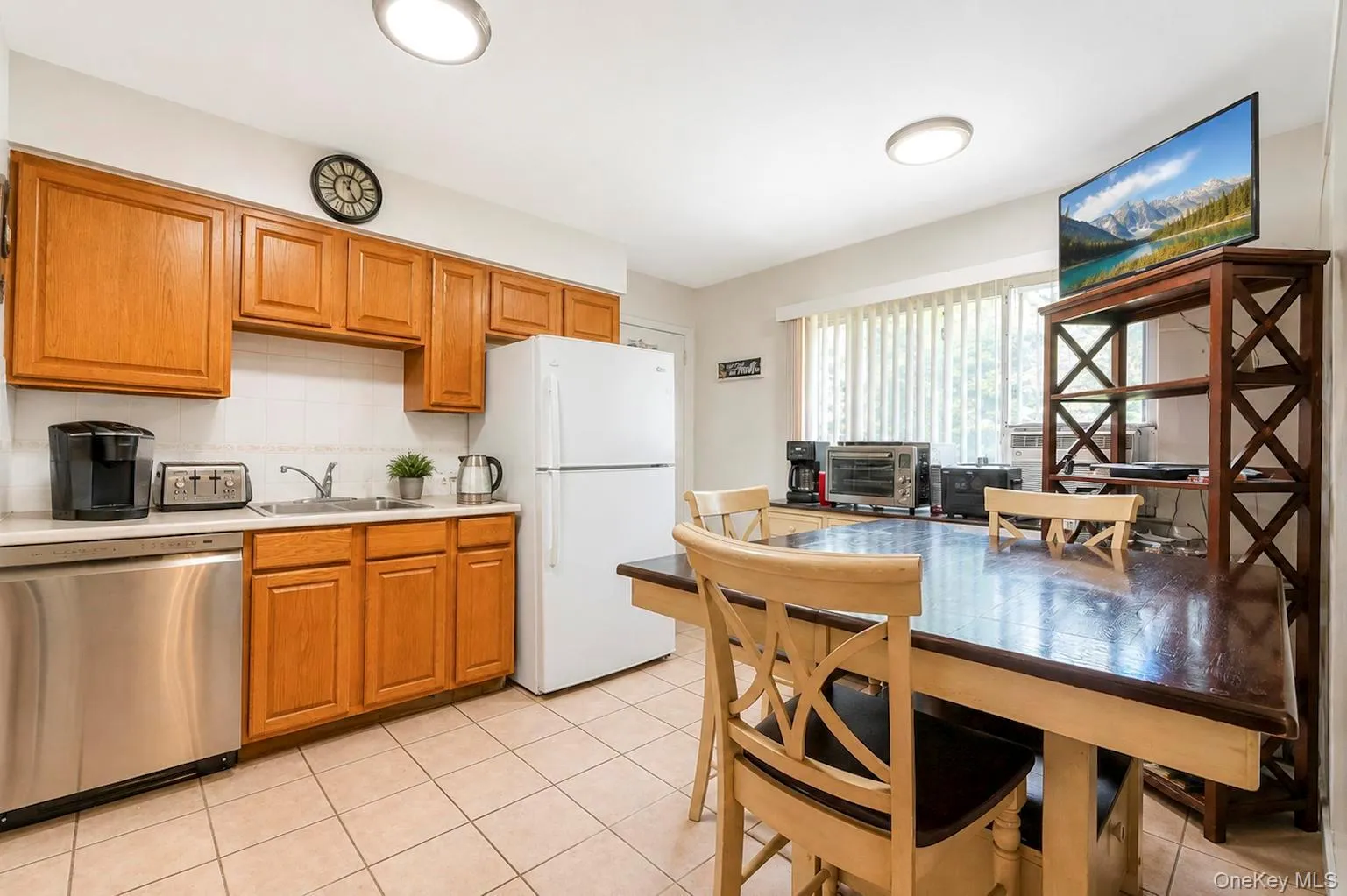 617 Granny Road, Brookhaven, NY, 3 Bedrooms Bedrooms, 7 Rooms Rooms,2 BathroomsBathrooms,Residential,For Rent,Granny,0,1038914 617 Granny Road, Brookhaven, NY, 3 Bedrooms Bedrooms, 7 Rooms Rooms,2 BathroomsBathrooms,Residential,For Rent,Granny,0,1038914