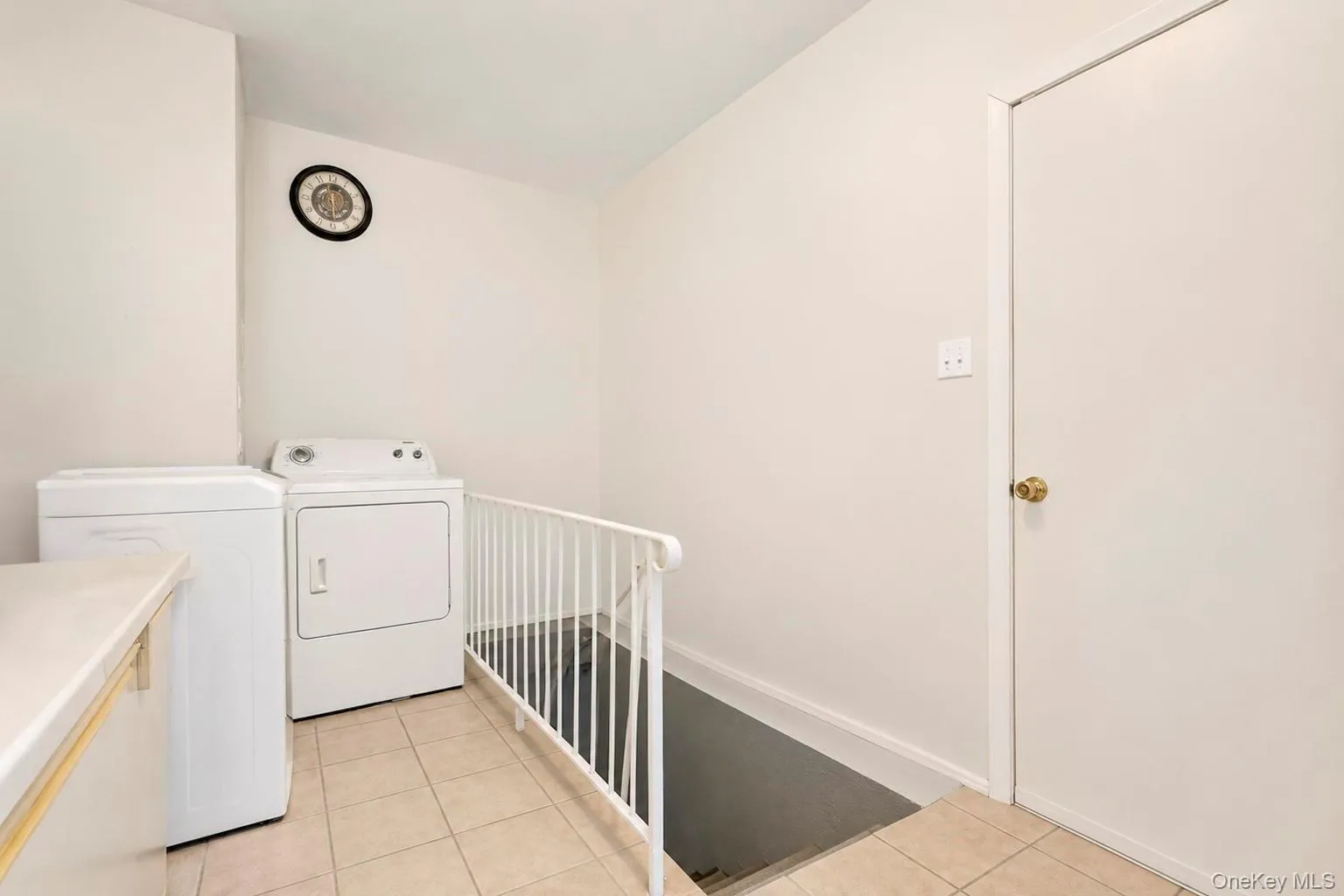 617 Granny Road, Brookhaven, NY, 3 Bedrooms Bedrooms, 7 Rooms Rooms,2 BathroomsBathrooms,Residential,For Rent,Granny,0,1038914 617 Granny Road, Brookhaven, NY, 3 Bedrooms Bedrooms, 7 Rooms Rooms,2 BathroomsBathrooms,Residential,For Rent,Granny,0,1038914