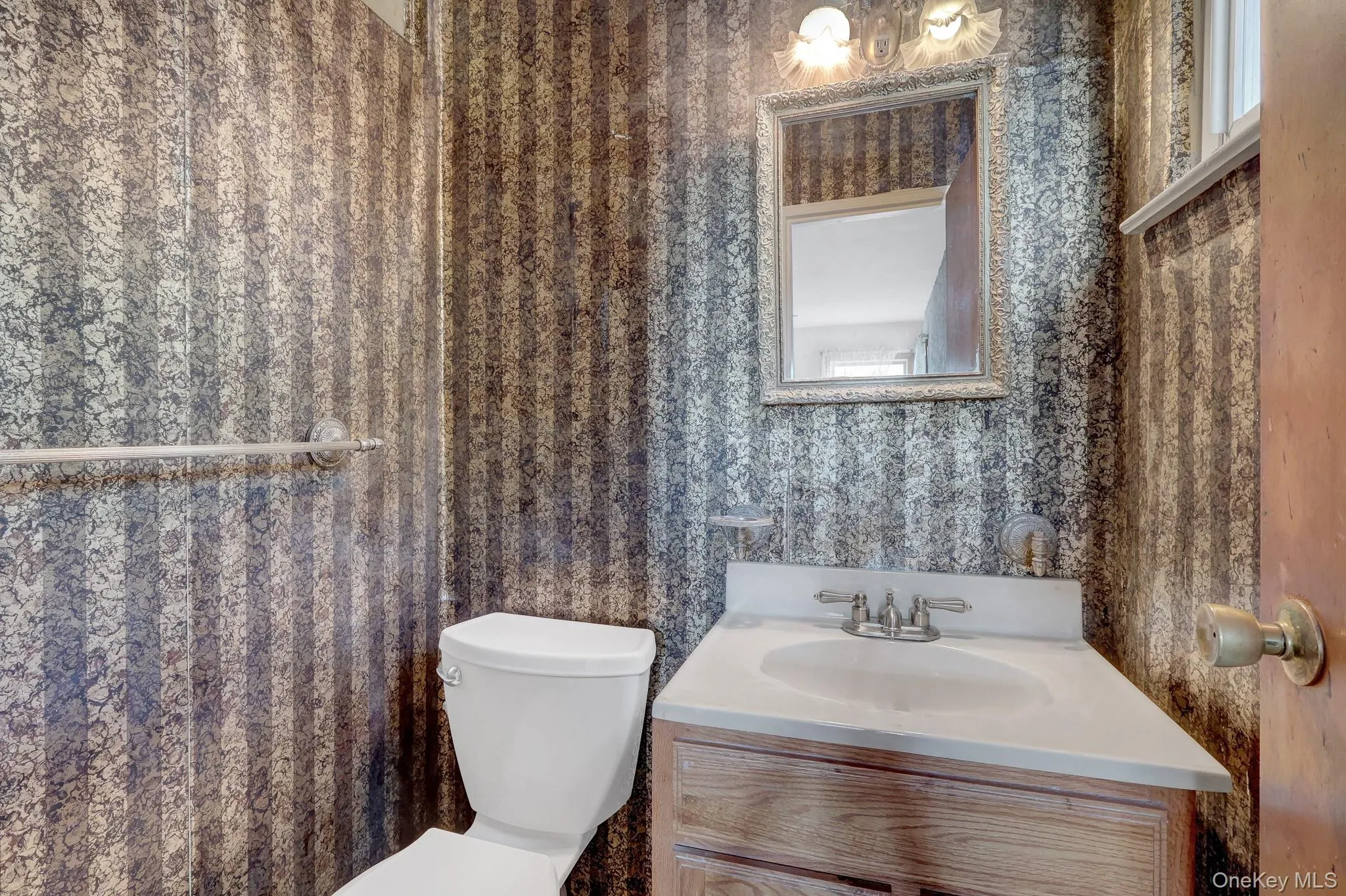 14 Poppy Drive, Oyster Bay, NY, 4 Bedrooms Bedrooms, 8 Rooms Rooms,1 BathroomBathrooms,Residential,For Rent,Poppy,0,1038923 14 Poppy Drive, Oyster Bay, NY, 4 Bedrooms Bedrooms, 8 Rooms Rooms,1 BathroomBathrooms,Residential,For Rent,Poppy,0,1038923