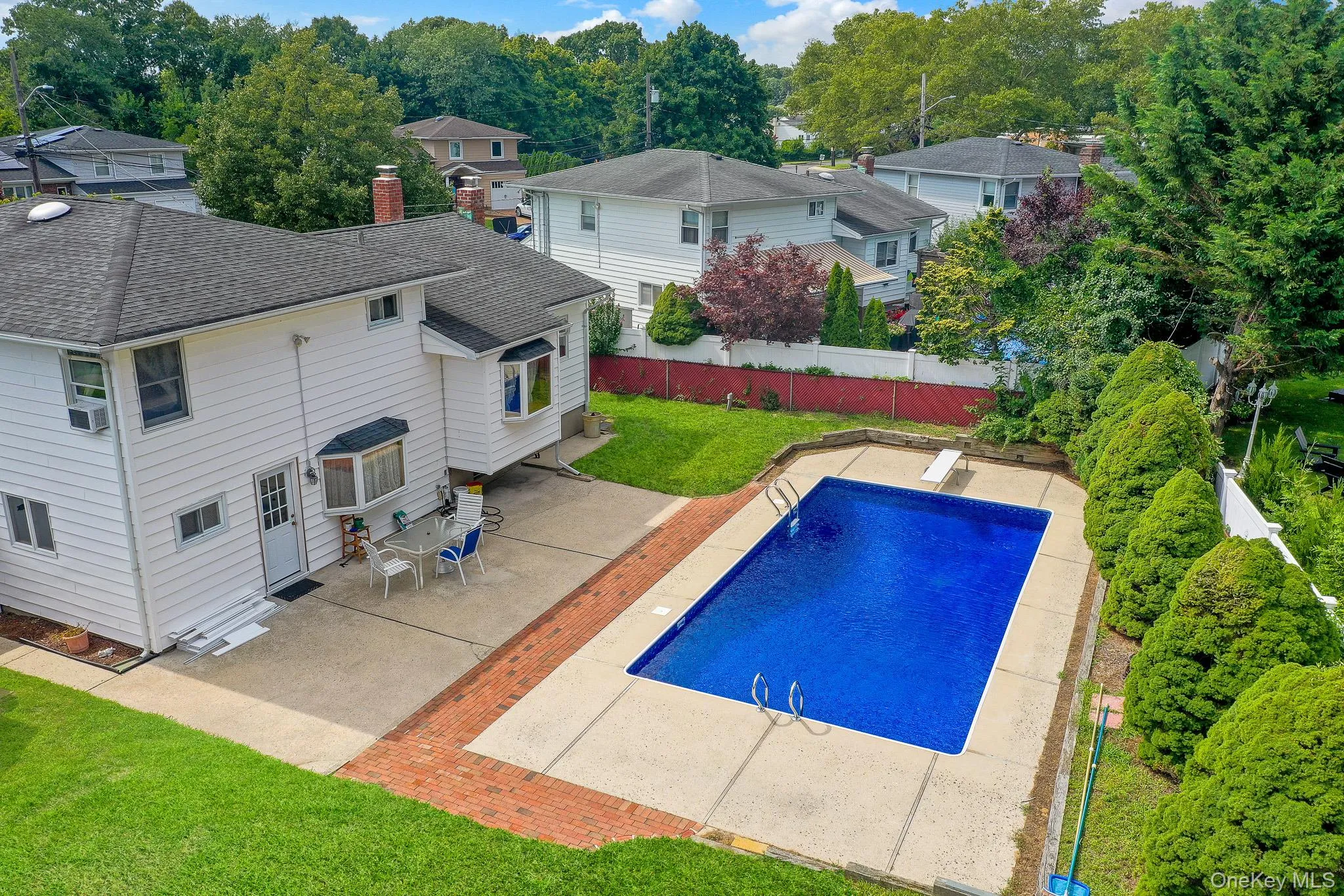 14 Poppy Drive, Oyster Bay, NY, 4 Bedrooms Bedrooms, 8 Rooms Rooms,1 BathroomBathrooms,Residential,For Rent,Poppy,0,1038923 14 Poppy Drive, Oyster Bay, NY, 4 Bedrooms Bedrooms, 8 Rooms Rooms,1 BathroomBathrooms,Residential,For Rent,Poppy,0,1038923