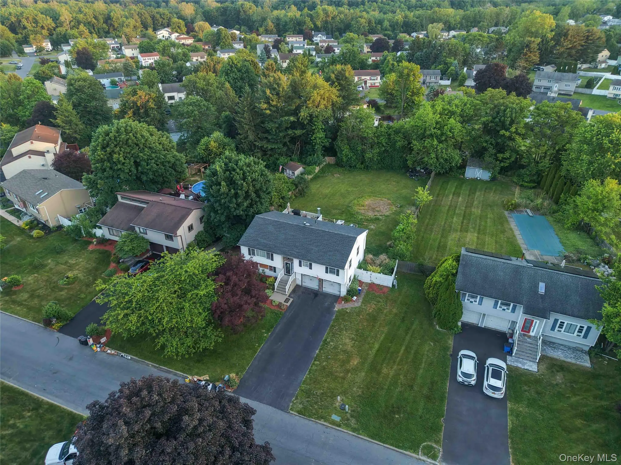 15 Guernsey Drive, New Windsor, NY, 4 Bedrooms Bedrooms, 9 Rooms Rooms,2 BathroomsBathrooms,Residential,For Rent,Guernsey,0,1038925 15 Guernsey Drive, New Windsor, NY, 4 Bedrooms Bedrooms, 9 Rooms Rooms,2 BathroomsBathrooms,Residential,For Rent,Guernsey,0,1038925