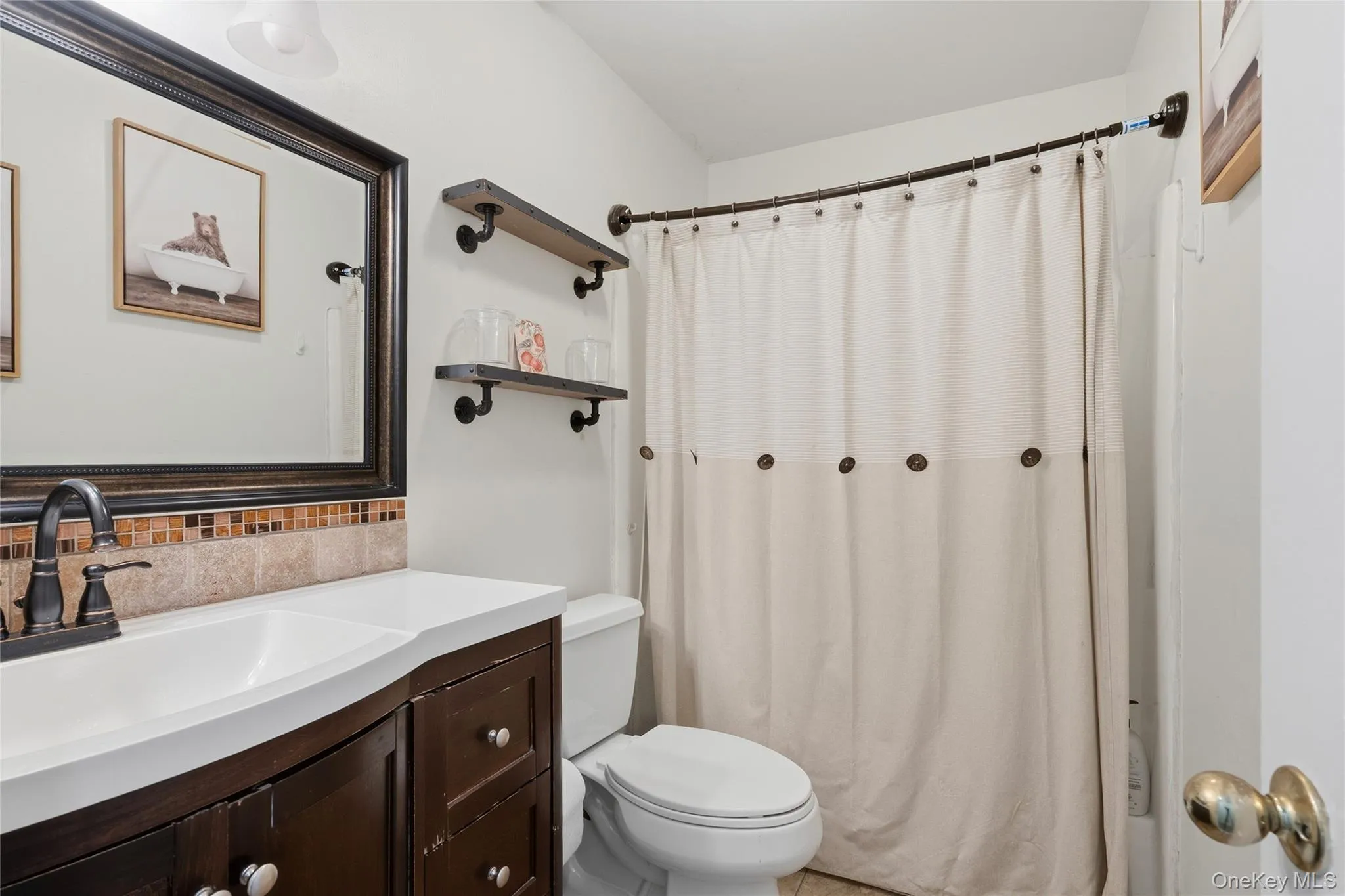 15 Guernsey Drive, New Windsor, NY, 4 Bedrooms Bedrooms, 9 Rooms Rooms,2 BathroomsBathrooms,Residential,For Rent,Guernsey,0,1038925 15 Guernsey Drive, New Windsor, NY, 4 Bedrooms Bedrooms, 9 Rooms Rooms,2 BathroomsBathrooms,Residential,For Rent,Guernsey,0,1038925