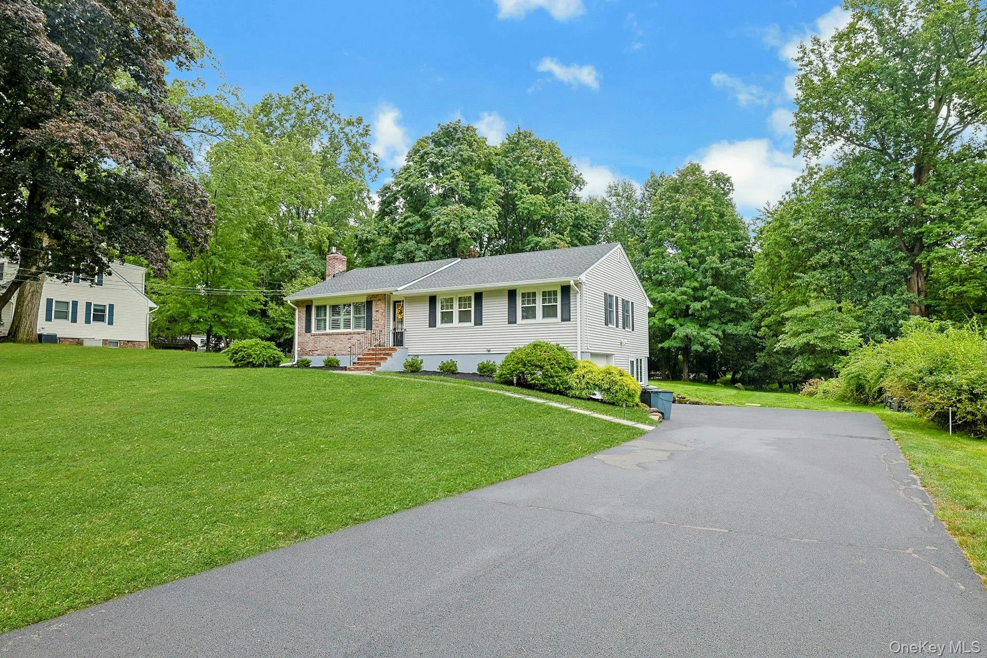 5 Prides Crossing, Clarkstown, NY, 4 Bedrooms Bedrooms, 9 Rooms Rooms,3 BathroomsBathrooms,Residential,For Rent,Prides,0,1038929 5 Prides Crossing, Clarkstown, NY, 4 Bedrooms Bedrooms, 9 Rooms Rooms,3 BathroomsBathrooms,Residential,For Rent,Prides,0,1038929