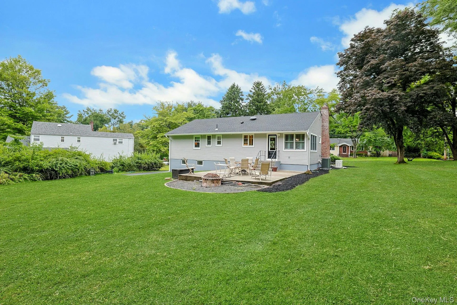 5 Prides Crossing, Clarkstown, NY, 4 Bedrooms Bedrooms, 9 Rooms Rooms,3 BathroomsBathrooms,Residential,For Rent,Prides,0,1038929 5 Prides Crossing, Clarkstown, NY, 4 Bedrooms Bedrooms, 9 Rooms Rooms,3 BathroomsBathrooms,Residential,For Rent,Prides,0,1038929