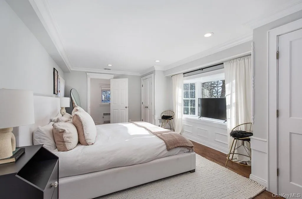 25 Roxbury Road, Greenburgh, NY, 4 Bedrooms Bedrooms, 8 Rooms Rooms,3 BathroomsBathrooms,Residential Lease,For Rent,Roxbury,0,1038932 25 Roxbury Road, Greenburgh, NY, 4 Bedrooms Bedrooms, 8 Rooms Rooms,3 BathroomsBathrooms,Residential Lease,For Rent,Roxbury,0,1038932