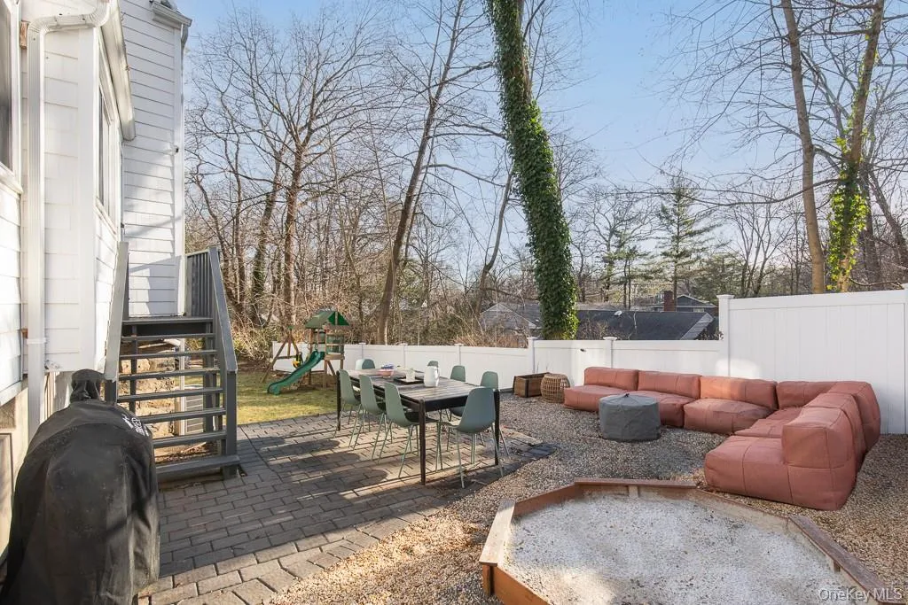 25 Roxbury Road, Greenburgh, NY, 4 Bedrooms Bedrooms, 8 Rooms Rooms,3 BathroomsBathrooms,Residential Lease,For Rent,Roxbury,0,1038932 25 Roxbury Road, Greenburgh, NY, 4 Bedrooms Bedrooms, 8 Rooms Rooms,3 BathroomsBathrooms,Residential Lease,For Rent,Roxbury,0,1038932