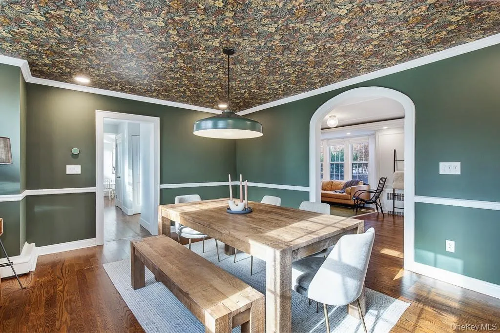 25 Roxbury Road, Greenburgh, NY, 4 Bedrooms Bedrooms, 8 Rooms Rooms,3 BathroomsBathrooms,Residential Lease,For Rent,Roxbury,0,1038932 25 Roxbury Road, Greenburgh, NY, 4 Bedrooms Bedrooms, 8 Rooms Rooms,3 BathroomsBathrooms,Residential Lease,For Rent,Roxbury,0,1038932