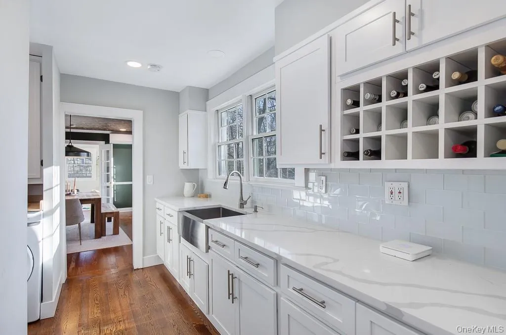 25 Roxbury Road, Greenburgh, NY, 4 Bedrooms Bedrooms, 8 Rooms Rooms,3 BathroomsBathrooms,Residential Lease,For Rent,Roxbury,0,1038932 25 Roxbury Road, Greenburgh, NY, 4 Bedrooms Bedrooms, 8 Rooms Rooms,3 BathroomsBathrooms,Residential Lease,For Rent,Roxbury,0,1038932