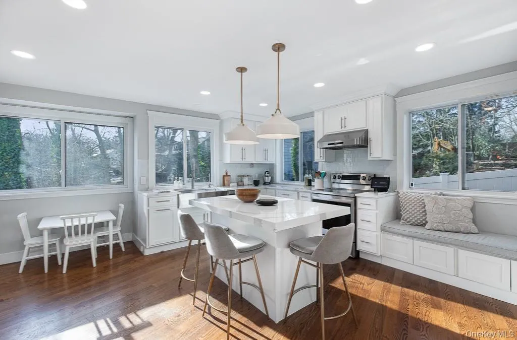25 Roxbury Road, Greenburgh, NY, 4 Bedrooms Bedrooms, 8 Rooms Rooms,3 BathroomsBathrooms,Residential Lease,For Rent,Roxbury,0,1038932 25 Roxbury Road, Greenburgh, NY, 4 Bedrooms Bedrooms, 8 Rooms Rooms,3 BathroomsBathrooms,Residential Lease,For Rent,Roxbury,0,1038932