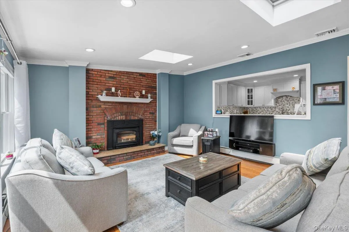 84 Stratler Drive, Brookhaven, NY, 4 Bedrooms Bedrooms, 7 Rooms Rooms,2 BathroomsBathrooms,Residential,For Rent,Stratler,0,1038933 84 Stratler Drive, Brookhaven, NY, 4 Bedrooms Bedrooms, 7 Rooms Rooms,2 BathroomsBathrooms,Residential,For Rent,Stratler,0,1038933