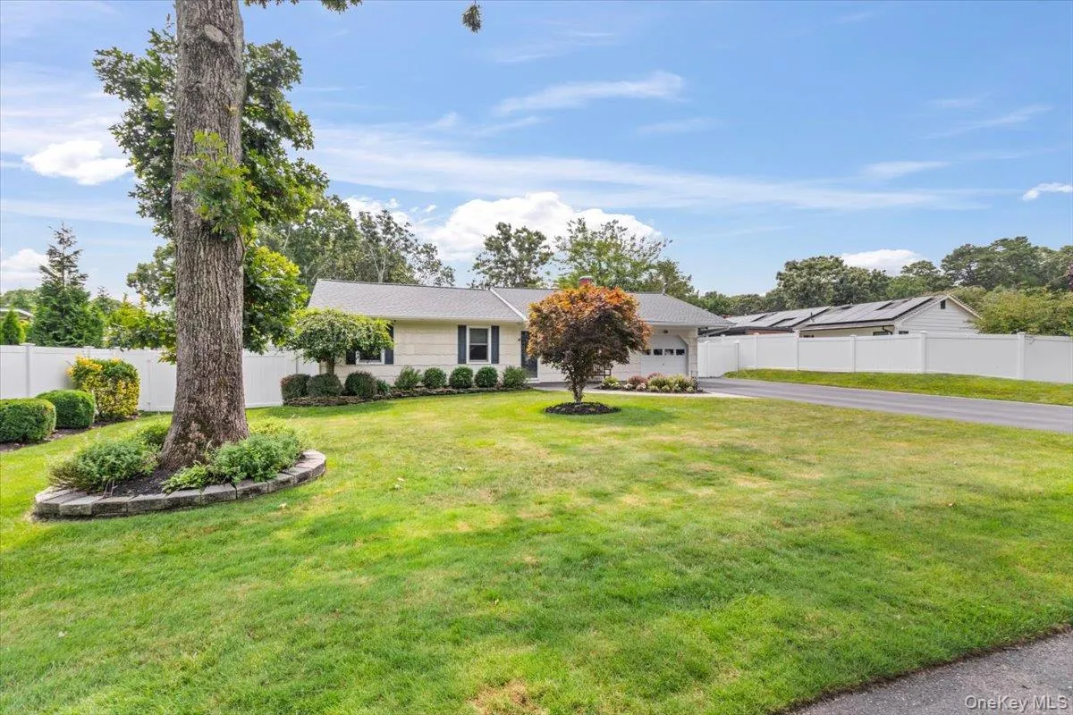 84 Stratler Drive, Brookhaven, NY, 4 Bedrooms Bedrooms, 7 Rooms Rooms,2 BathroomsBathrooms,Residential,For Rent,Stratler,0,1038933 84 Stratler Drive, Brookhaven, NY, 4 Bedrooms Bedrooms, 7 Rooms Rooms,2 BathroomsBathrooms,Residential,For Rent,Stratler,0,1038933