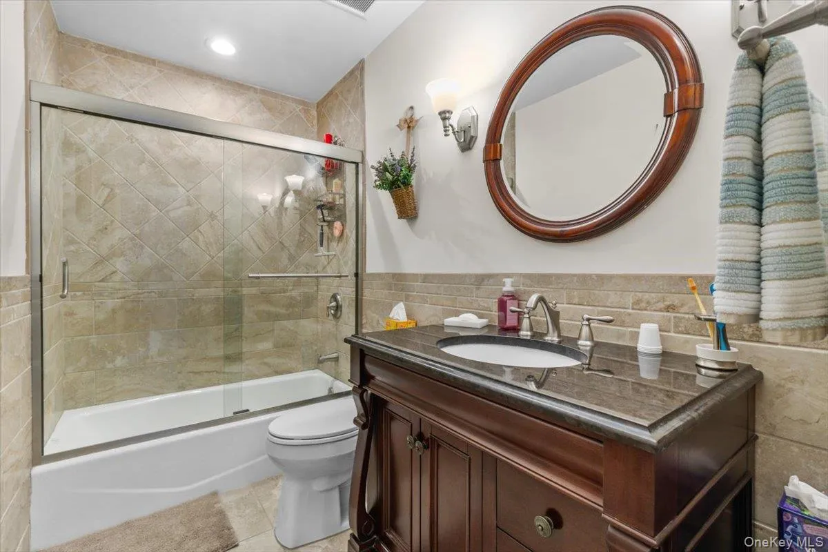 84 Stratler Drive, Brookhaven, NY, 4 Bedrooms Bedrooms, 7 Rooms Rooms,2 BathroomsBathrooms,Residential,For Rent,Stratler,0,1038933 84 Stratler Drive, Brookhaven, NY, 4 Bedrooms Bedrooms, 7 Rooms Rooms,2 BathroomsBathrooms,Residential,For Rent,Stratler,0,1038933