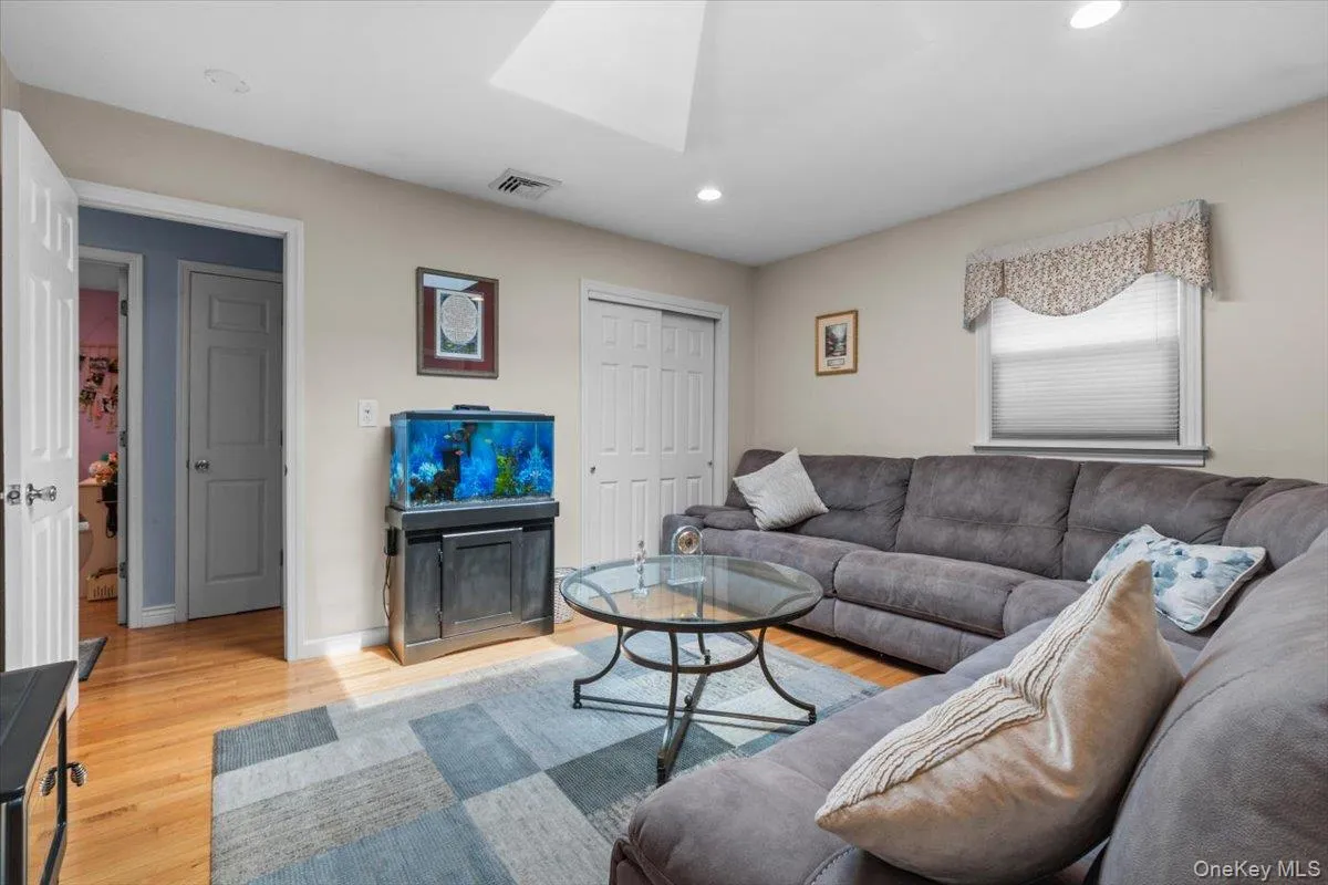 84 Stratler Drive, Brookhaven, NY, 4 Bedrooms Bedrooms, 7 Rooms Rooms,2 BathroomsBathrooms,Residential,For Rent,Stratler,0,1038933 84 Stratler Drive, Brookhaven, NY, 4 Bedrooms Bedrooms, 7 Rooms Rooms,2 BathroomsBathrooms,Residential,For Rent,Stratler,0,1038933