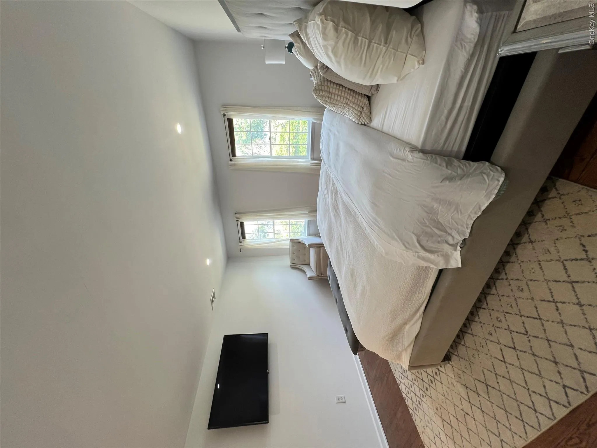2 Box Tree, Southampton, NY, 4 Bedrooms Bedrooms, 14 Rooms Rooms,3 BathroomsBathrooms,Residential,For Rent,Box Tree,0,1038939 2 Box Tree, Southampton, NY, 4 Bedrooms Bedrooms, 14 Rooms Rooms,3 BathroomsBathrooms,Residential,For Rent,Box Tree,0,1038939